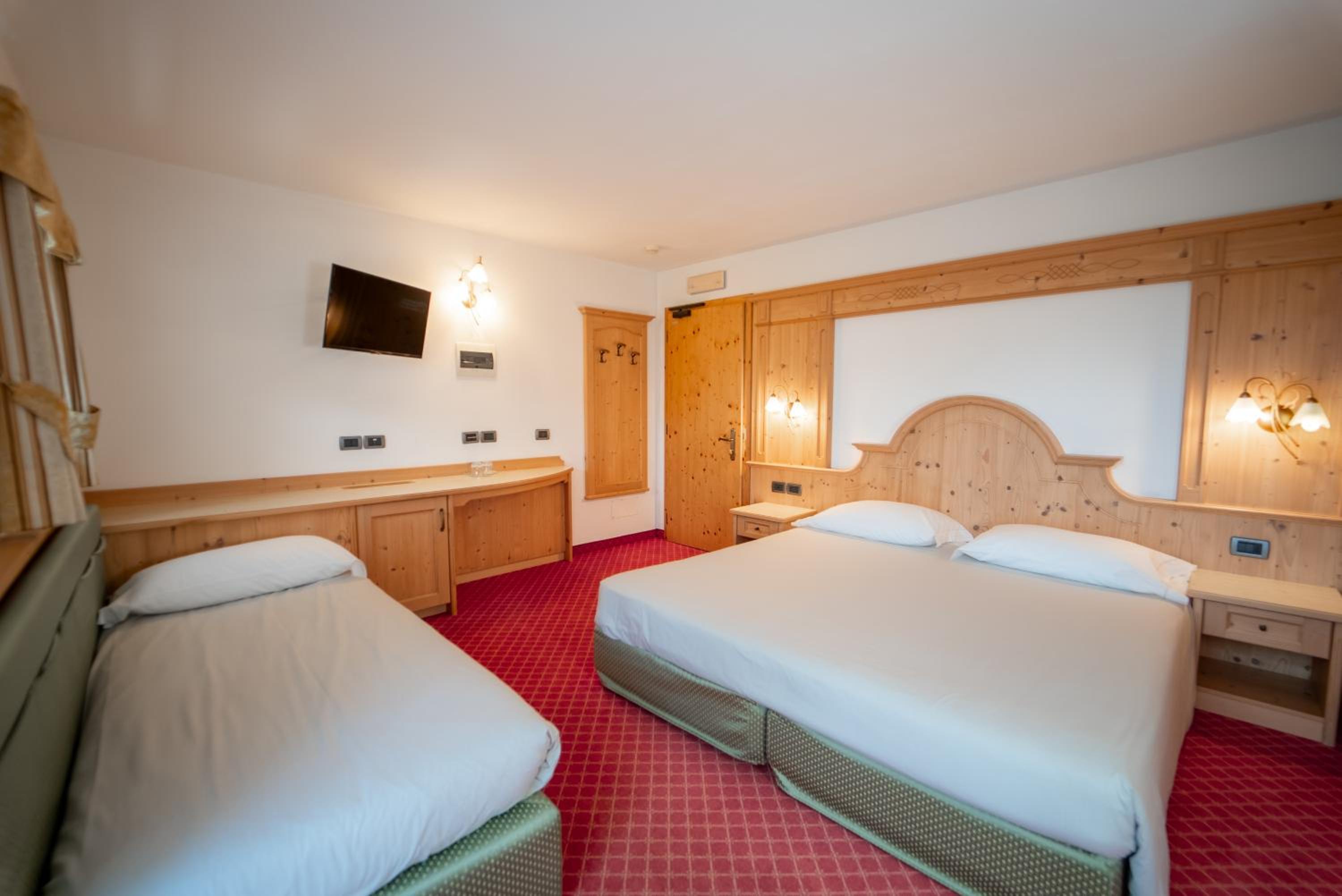 Triple Room with Balcony photo 1