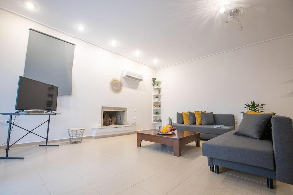 Two-Bedroom House photo 1