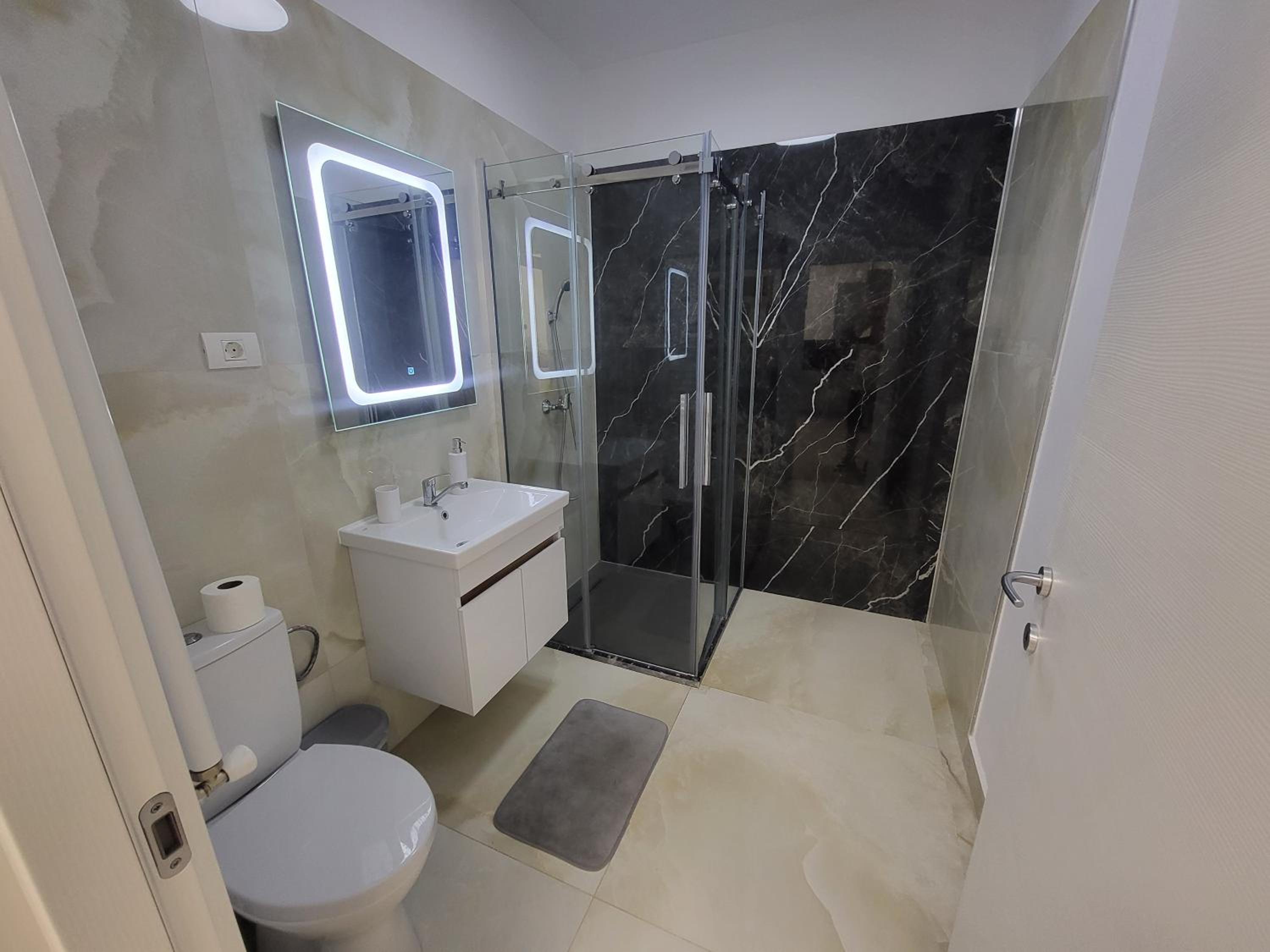 One-Bedroom Apartment with Sea View and Terrace photo 2
