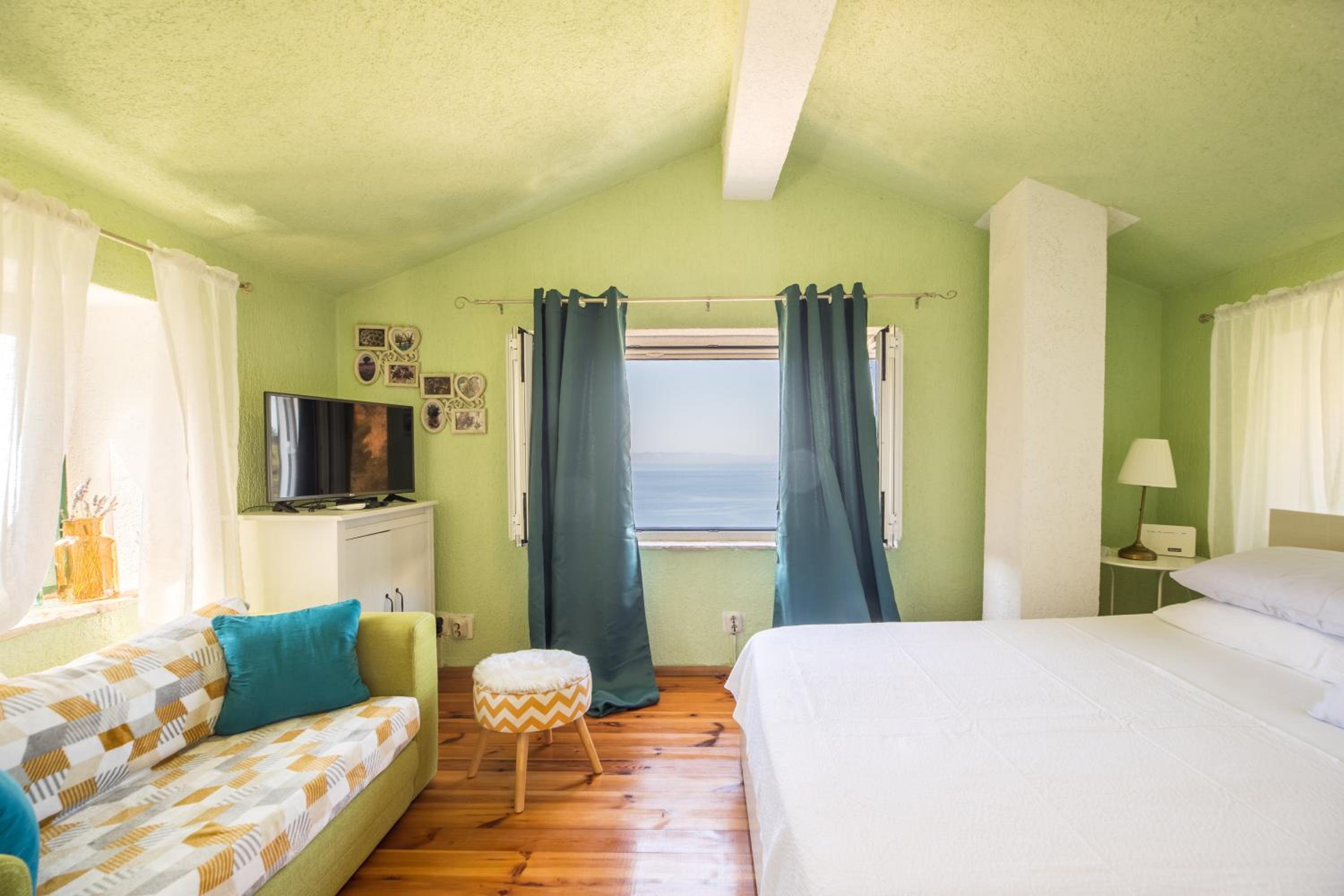 One-Bedroom House