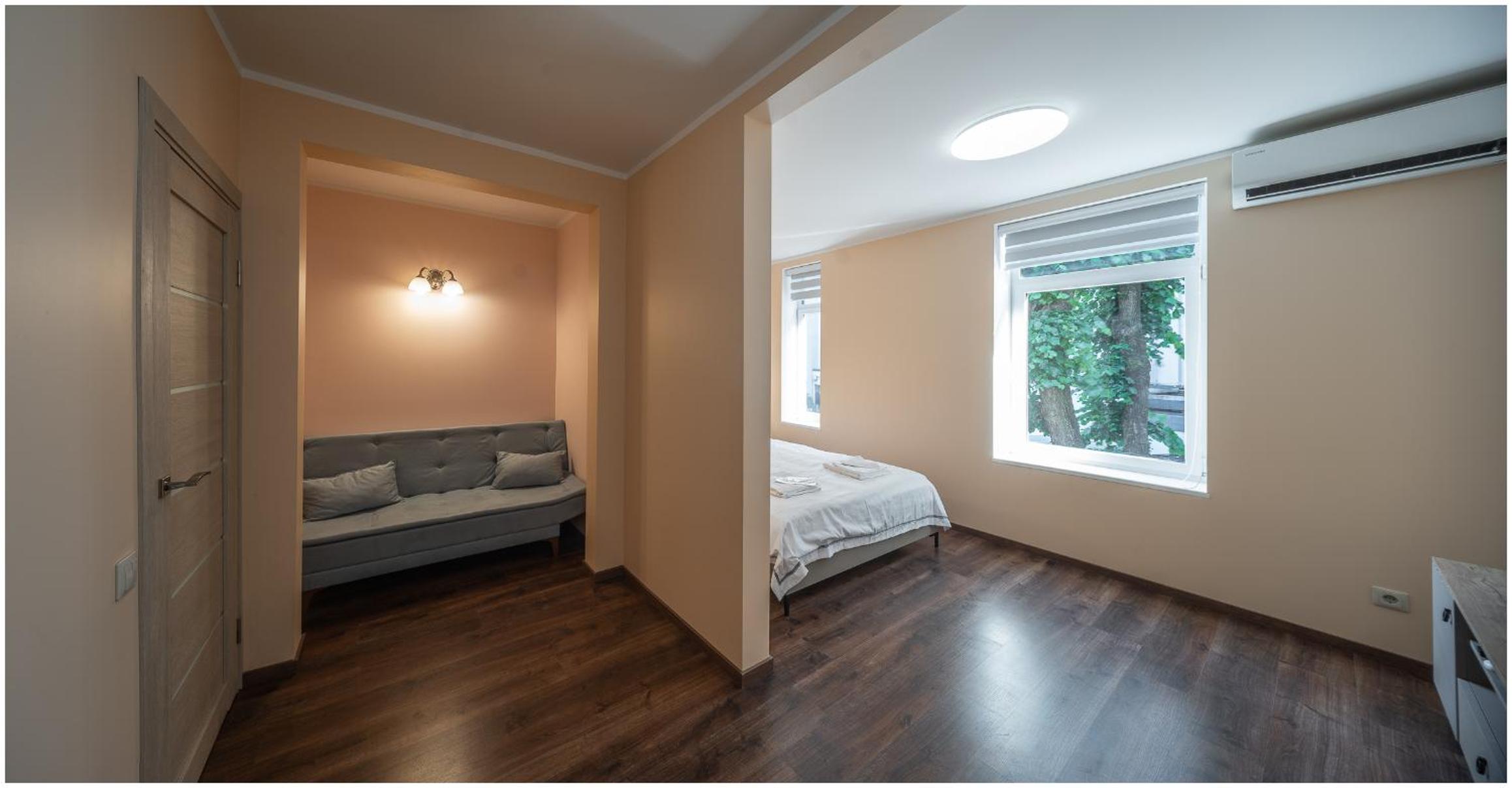 One-Bedroom Apartment