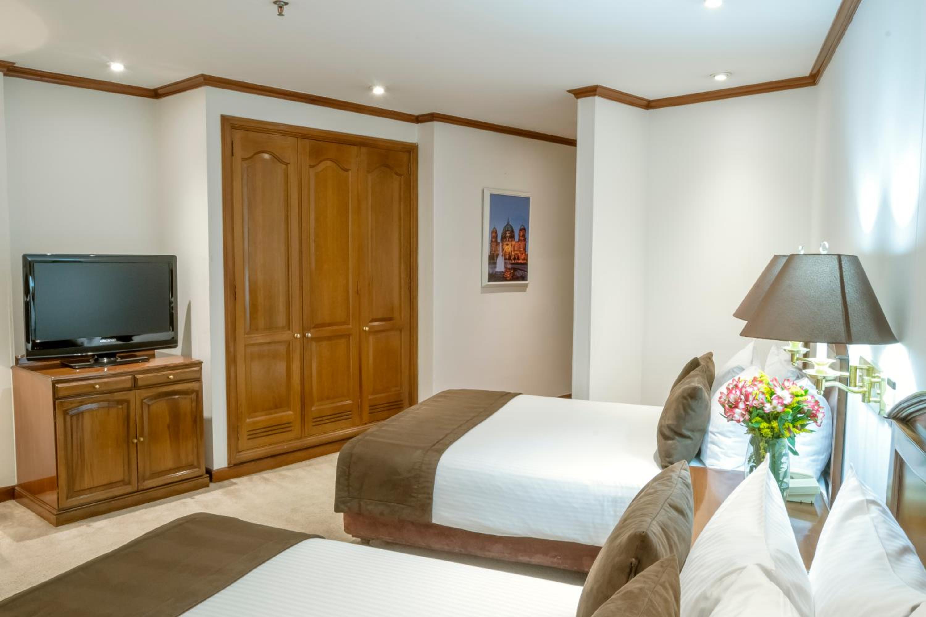 Twin Room - Photo 6