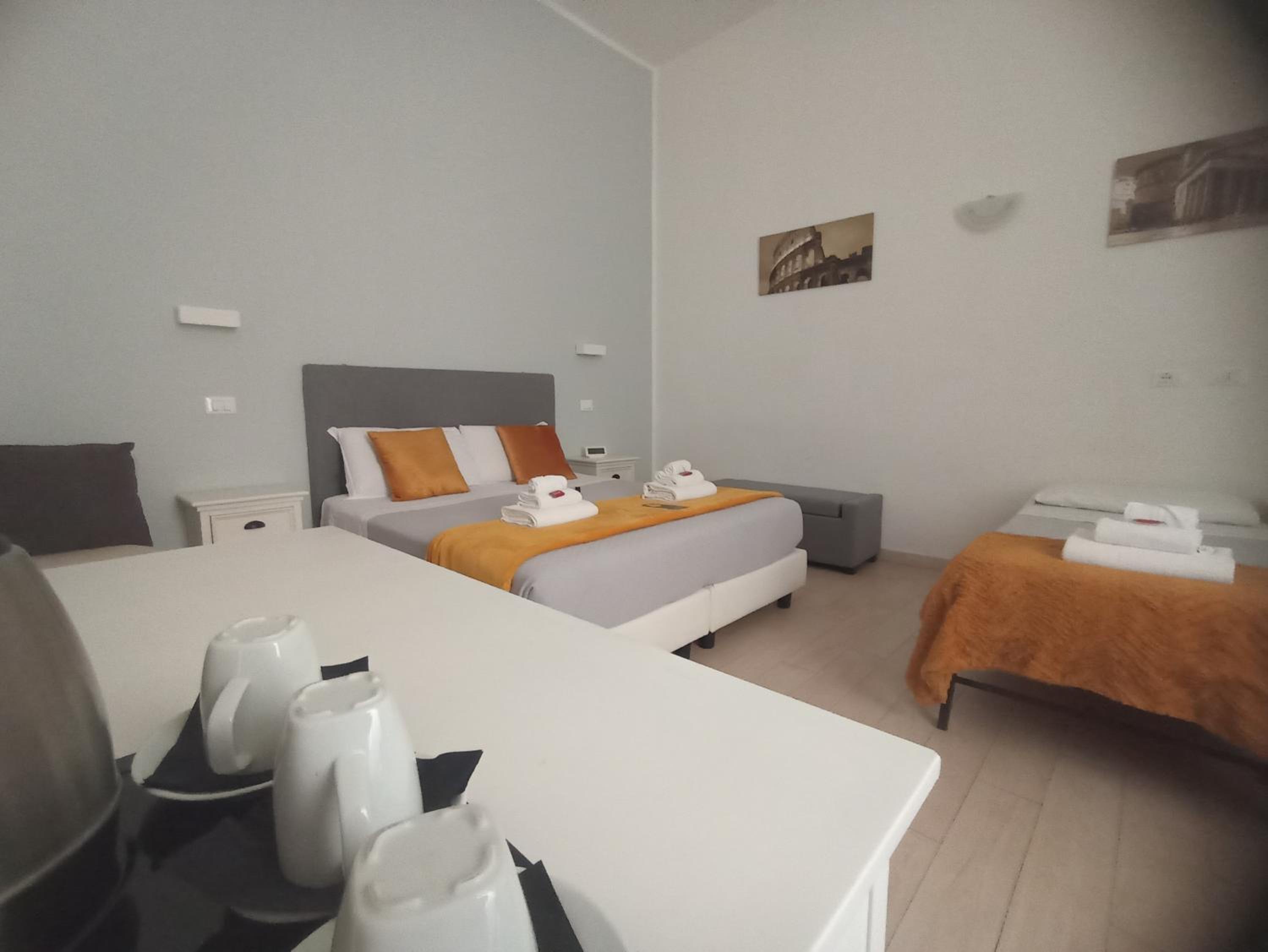 Comfort Triple Room with Shower photo 1