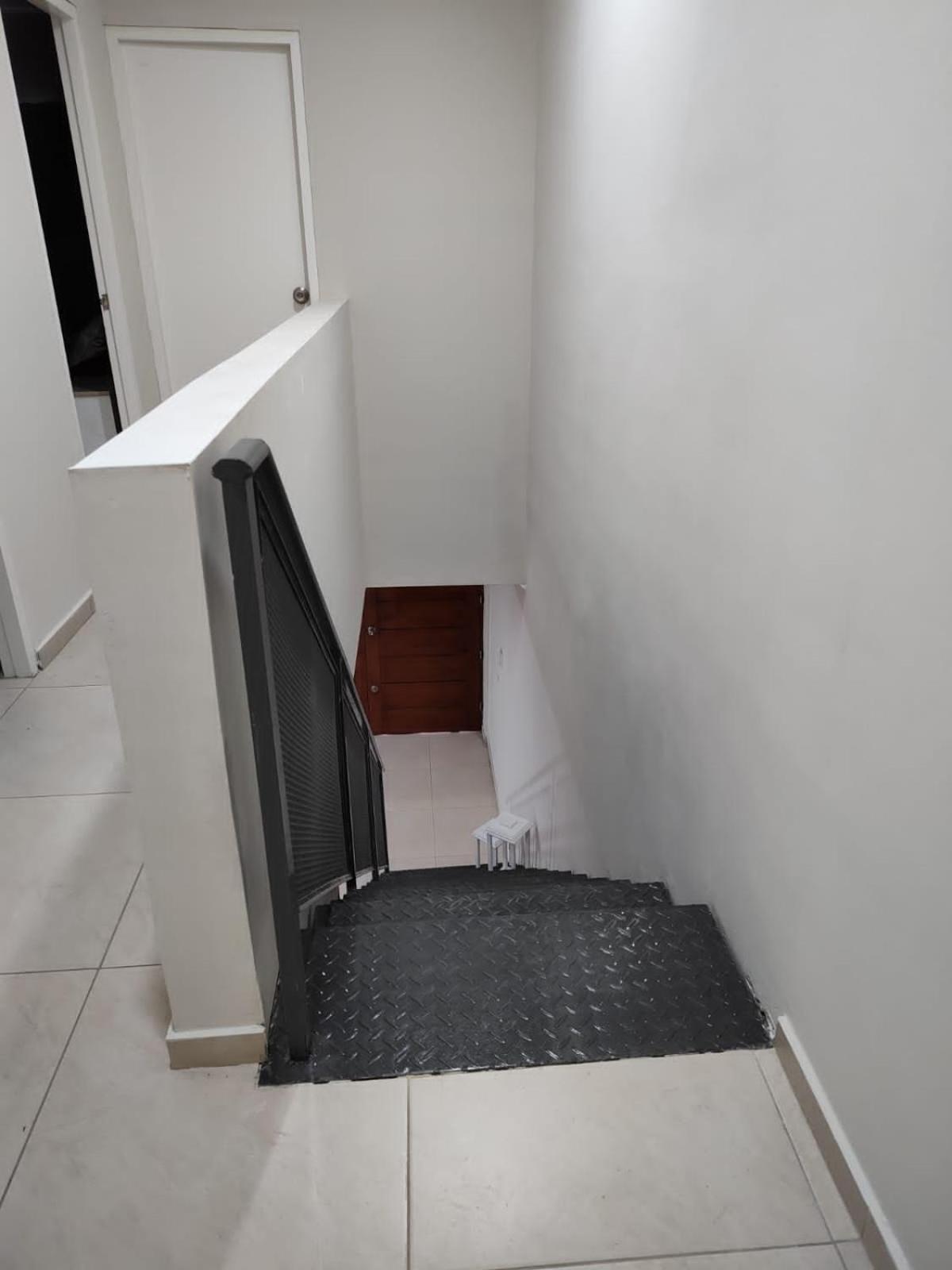 Maisonette photo 2