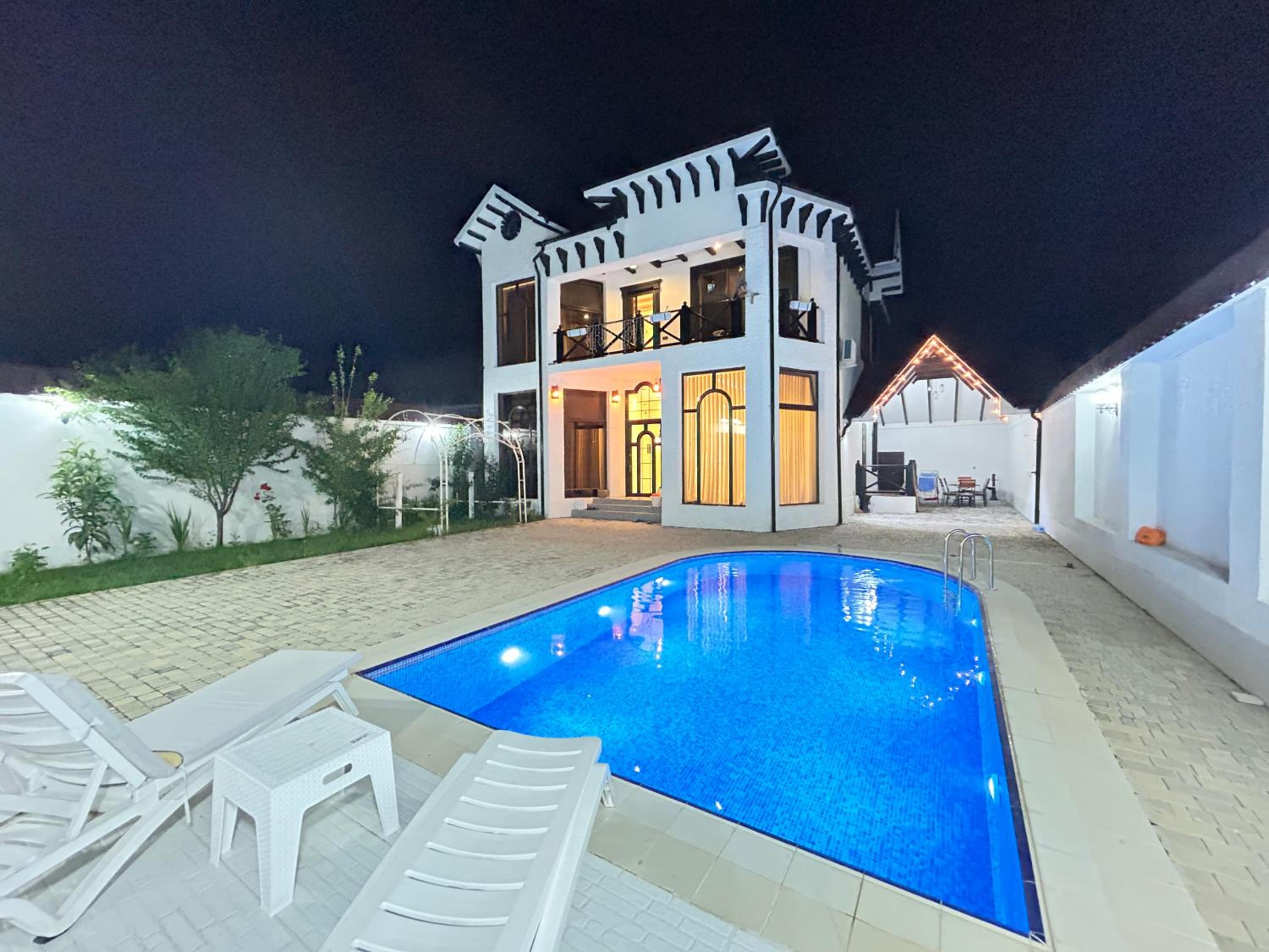 Villa photo 1