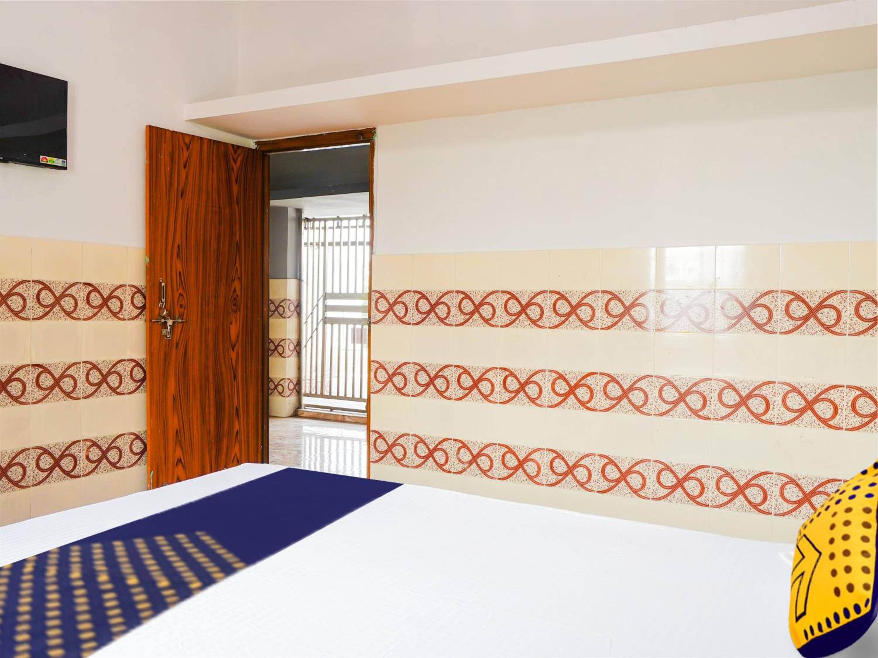 Classic Triple Room photo 2
