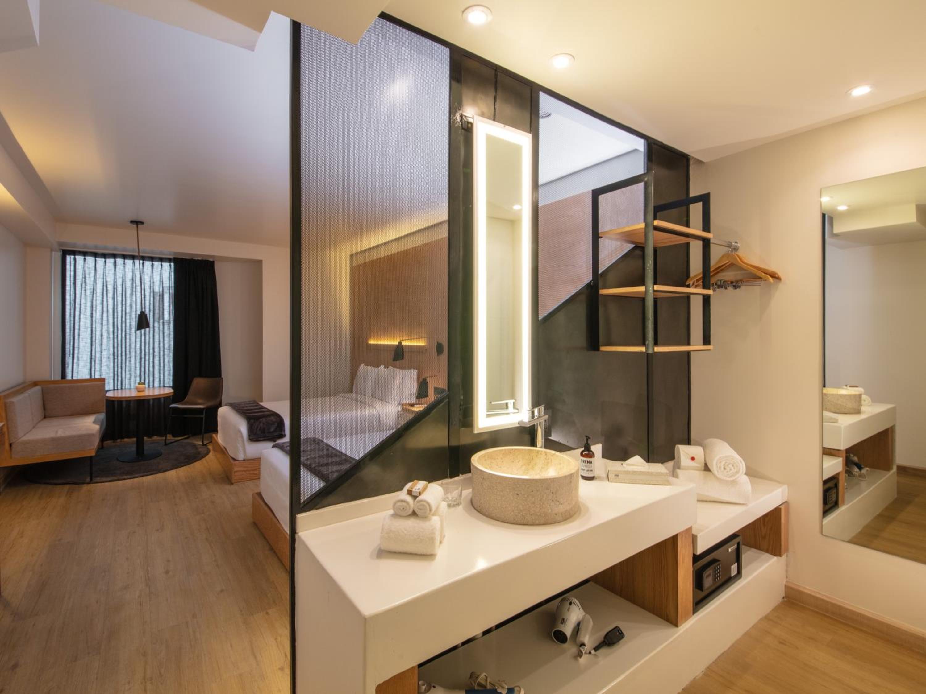 Standard Double Room - Photo 2