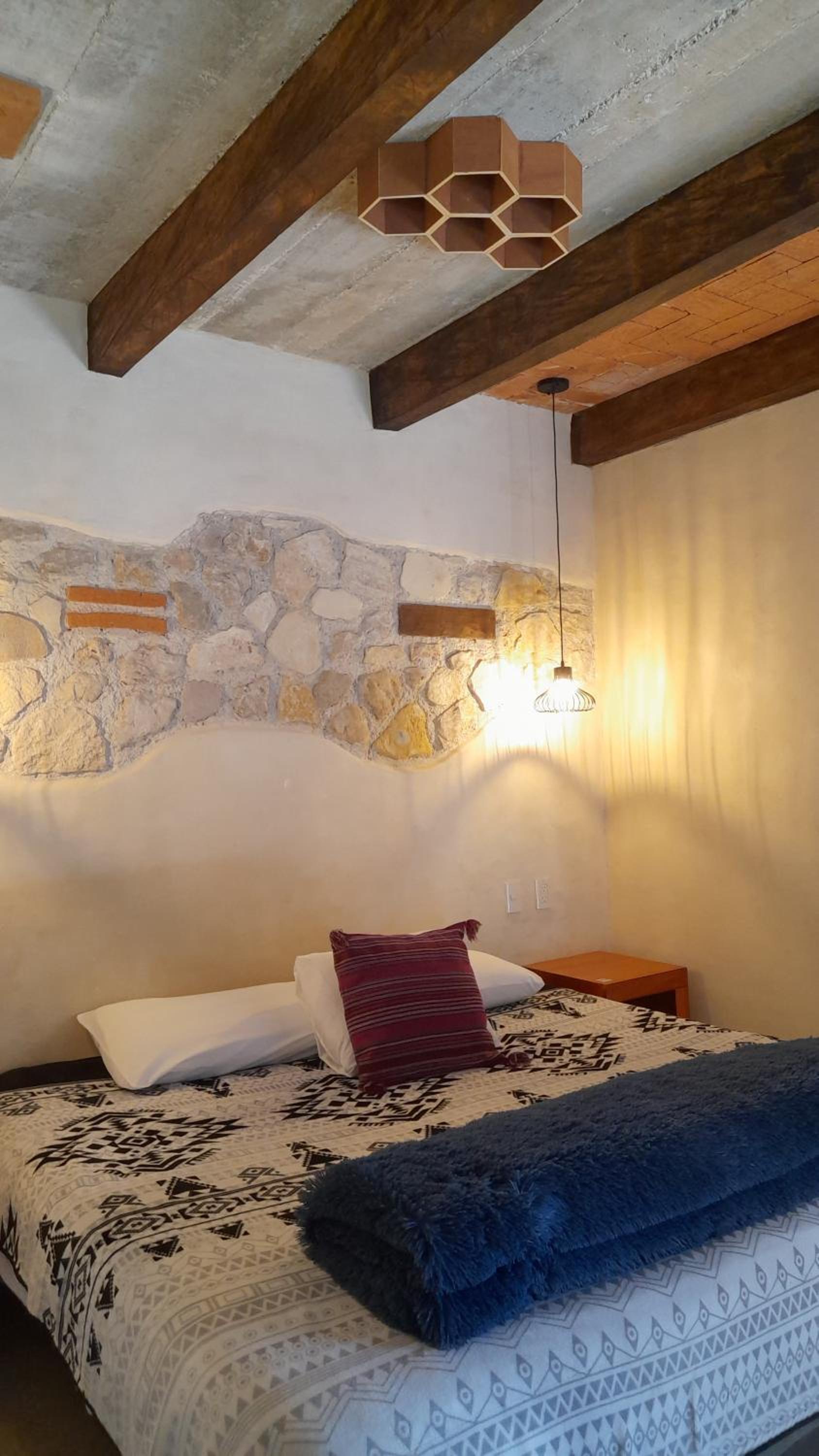 Deluxe Room (2 Adults + 1 Child)