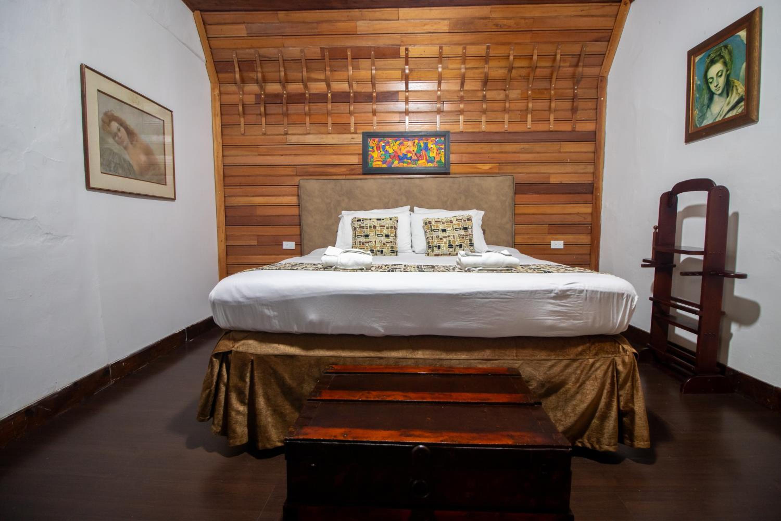 Double Room with Private Bathroom photo 1