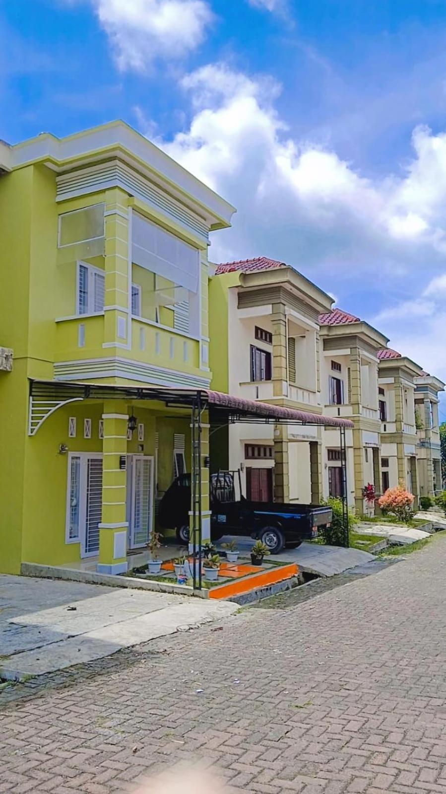 Villa photo 2