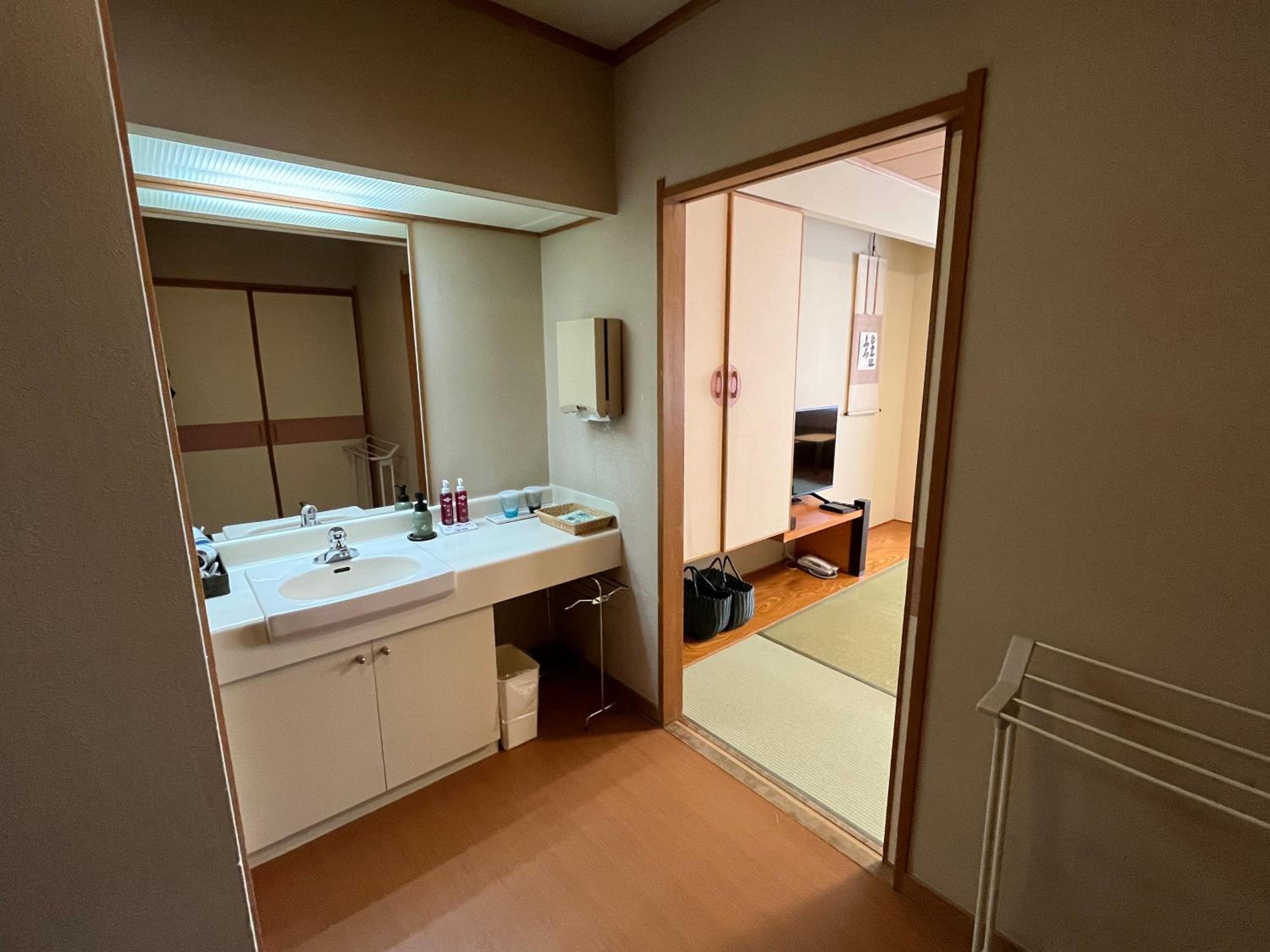 Japanese-Style Room with Shared Bathroom - Room Dinner - Non-Smoking photo 3