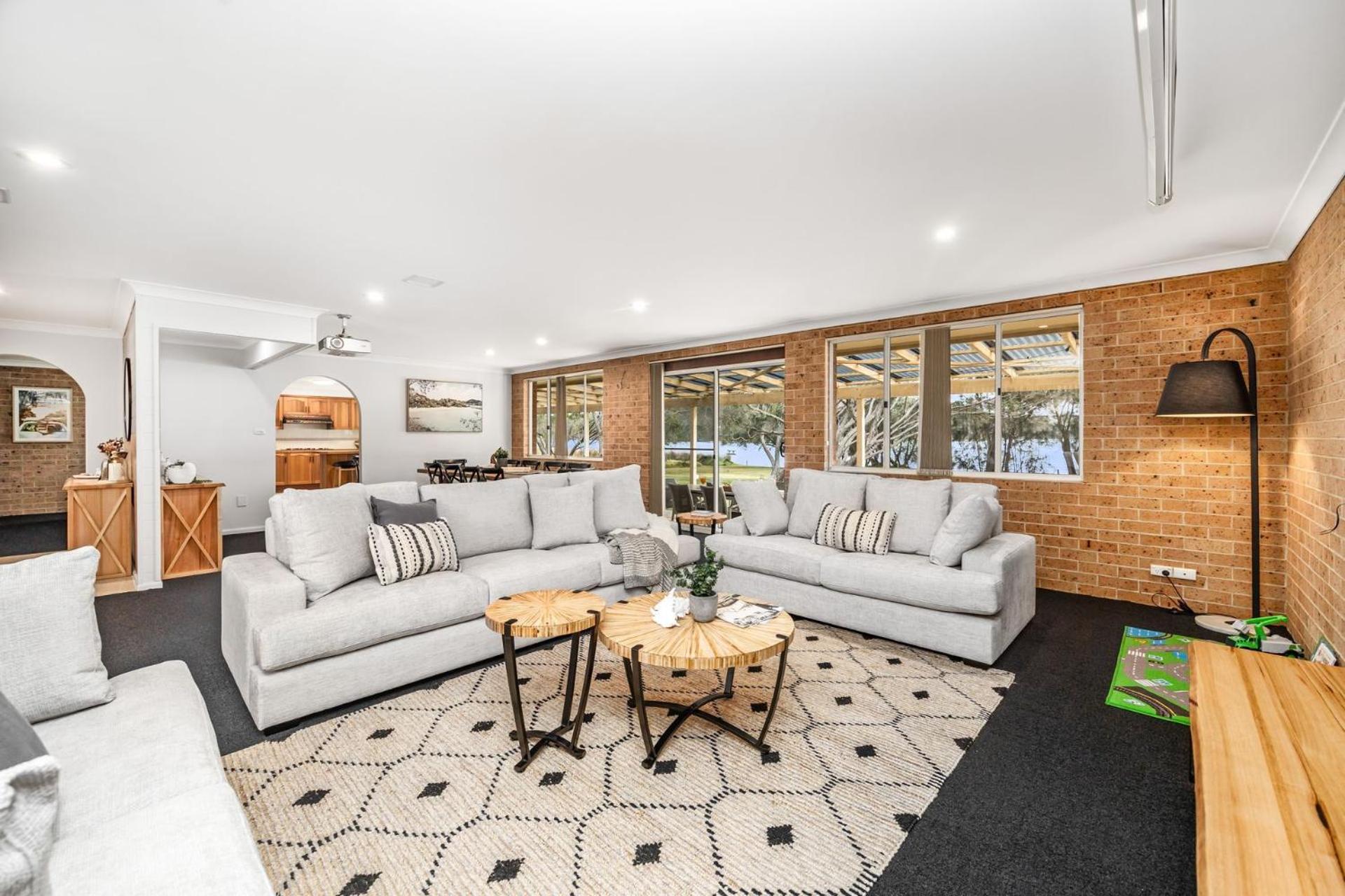 Four-Bedroom House photo 1