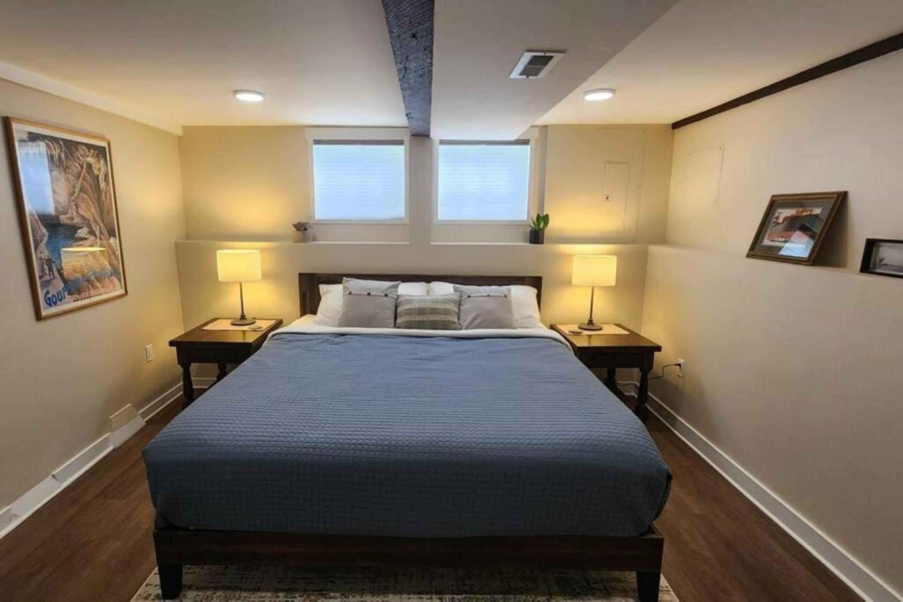 One-Bedroom Apartment photo 1