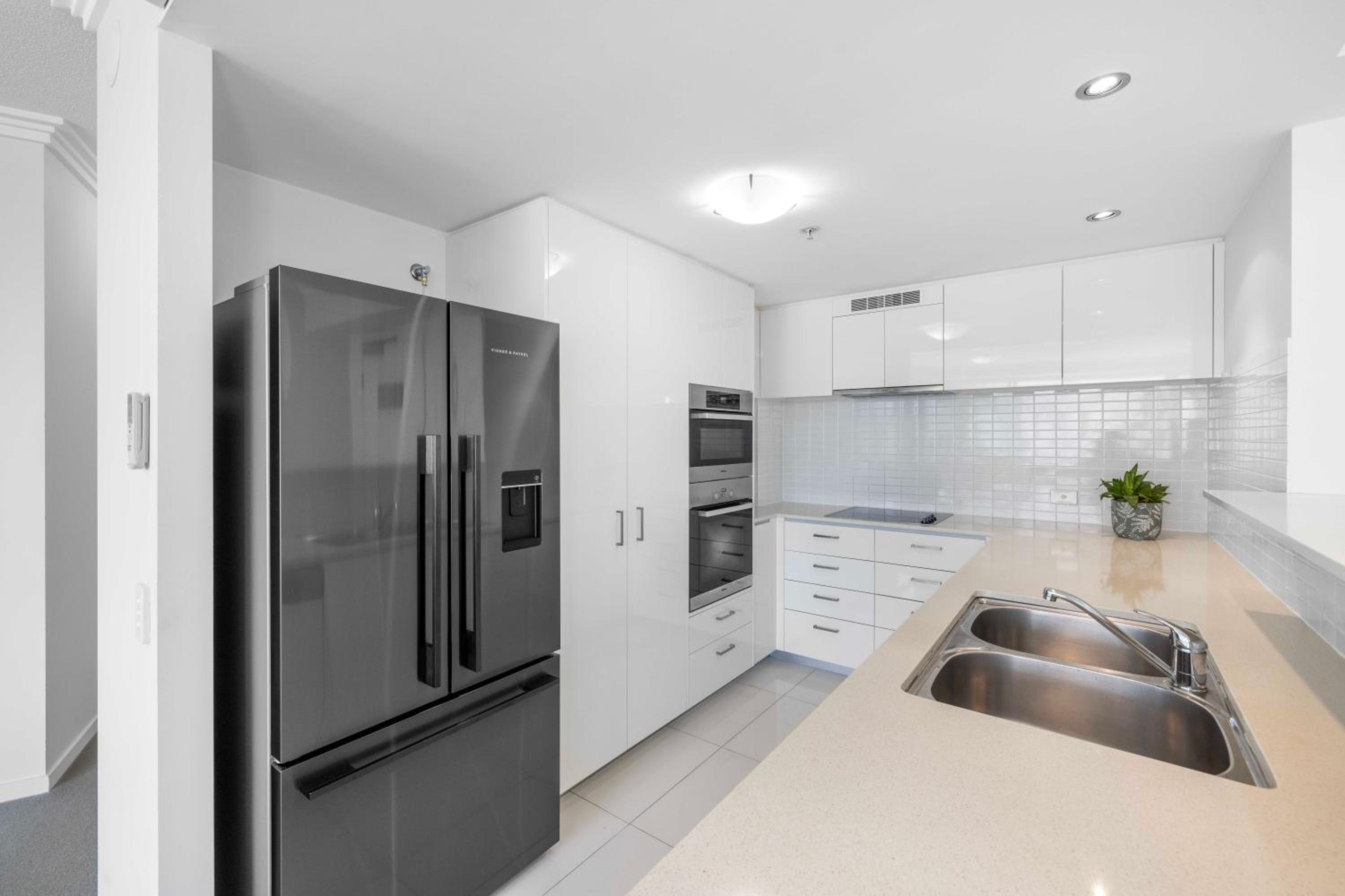 2 Bedroom Urban Retreat photo 3