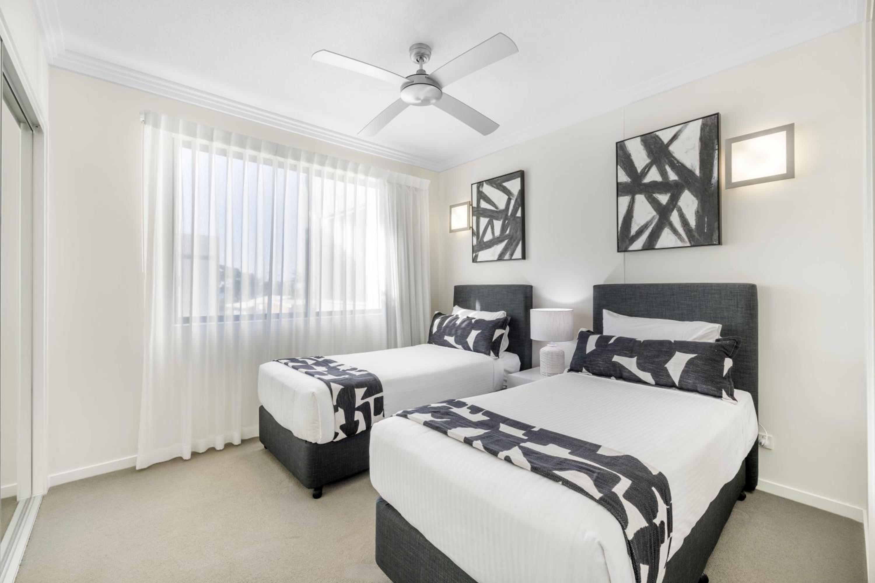 2 Bedroom Urban Retreat photo 2