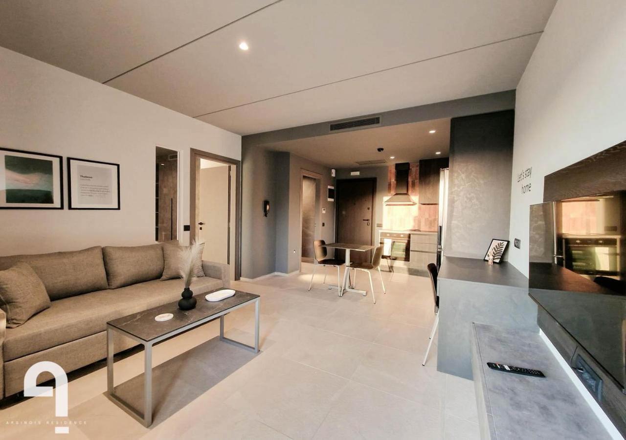 Deluxe Suite with Sea View
