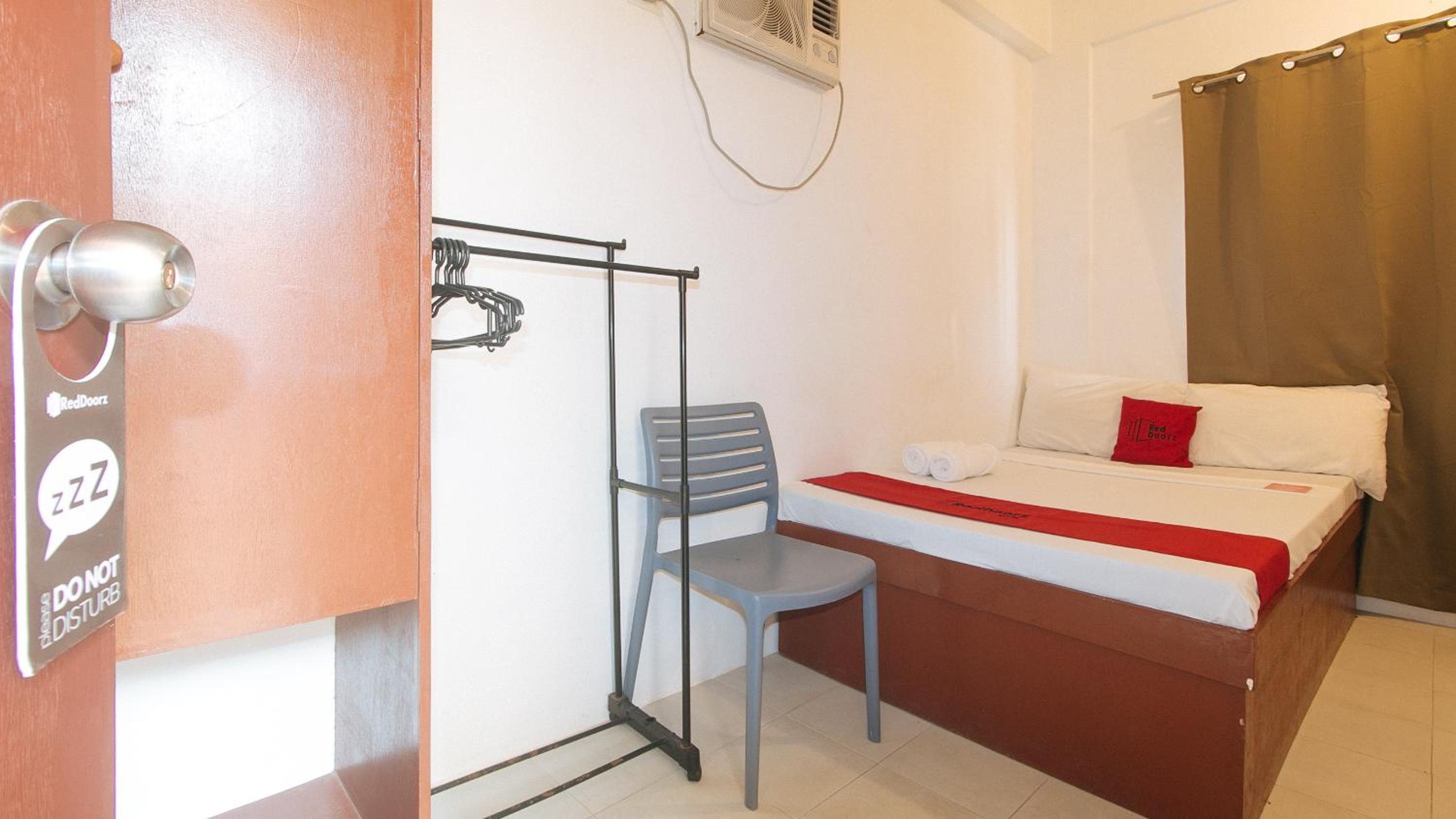 Standard Double Room - Photo 5