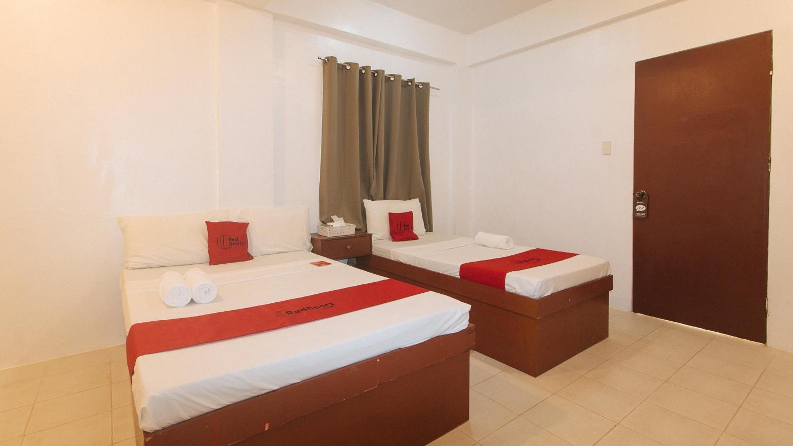 Triple Room - Photo 7