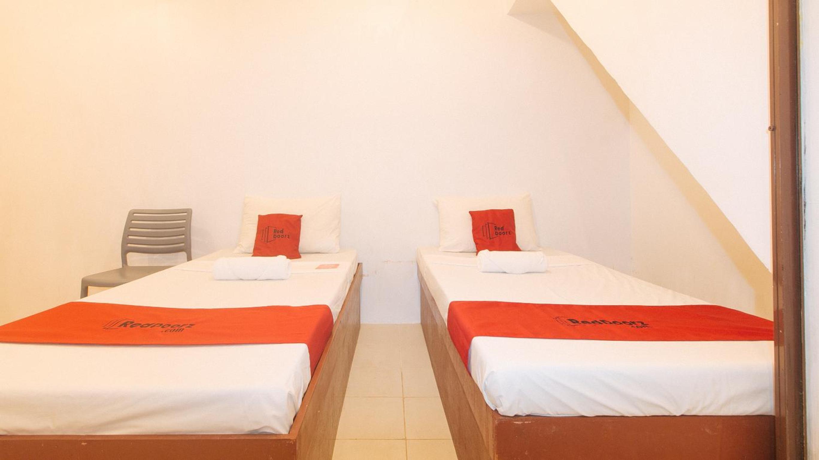 Twin Room - Photo 4