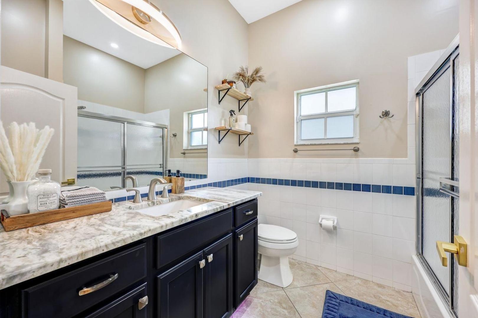 Three-Bedroom House photo 2