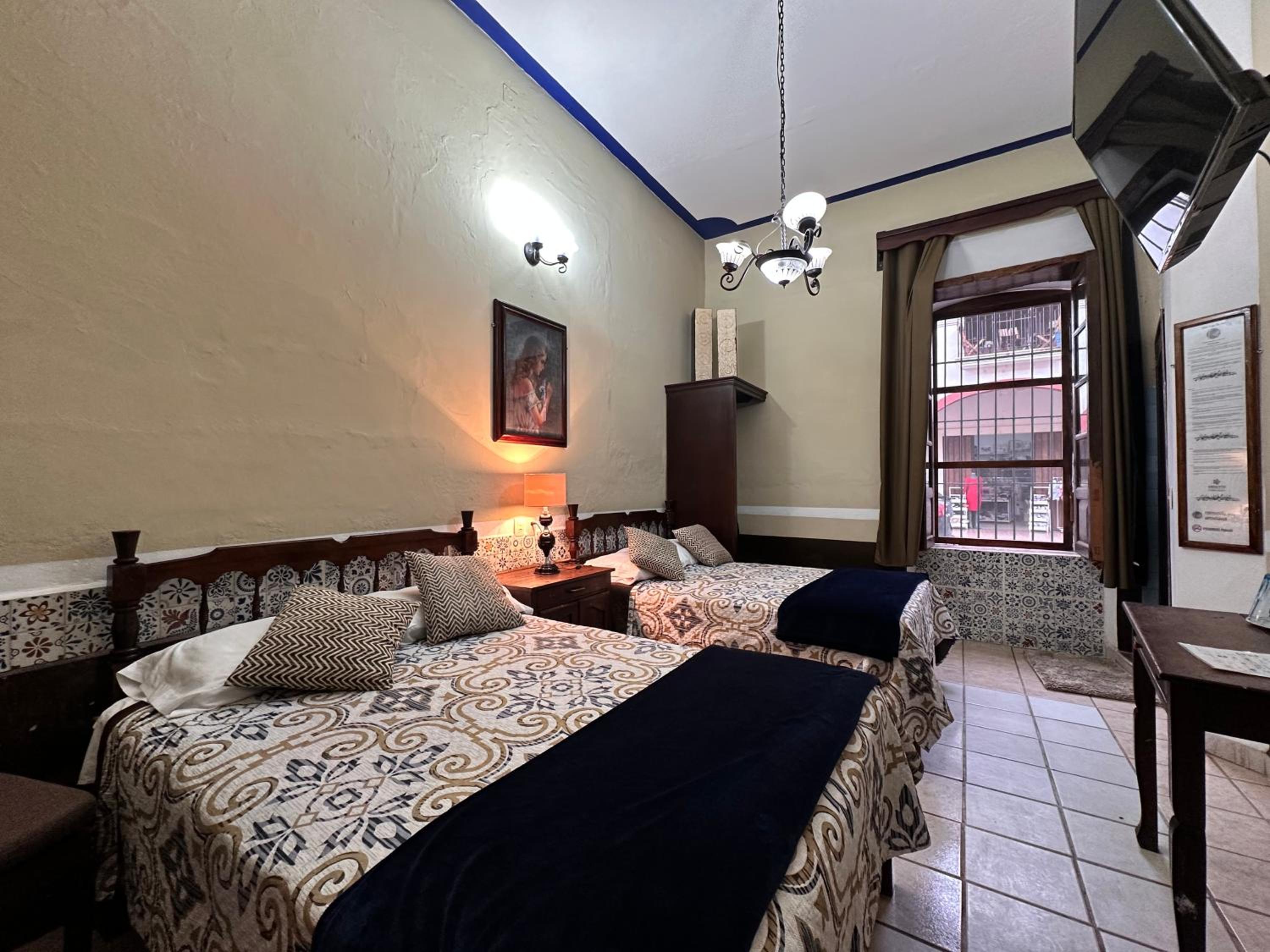 Double Room with Two Double Beds - Photo 7