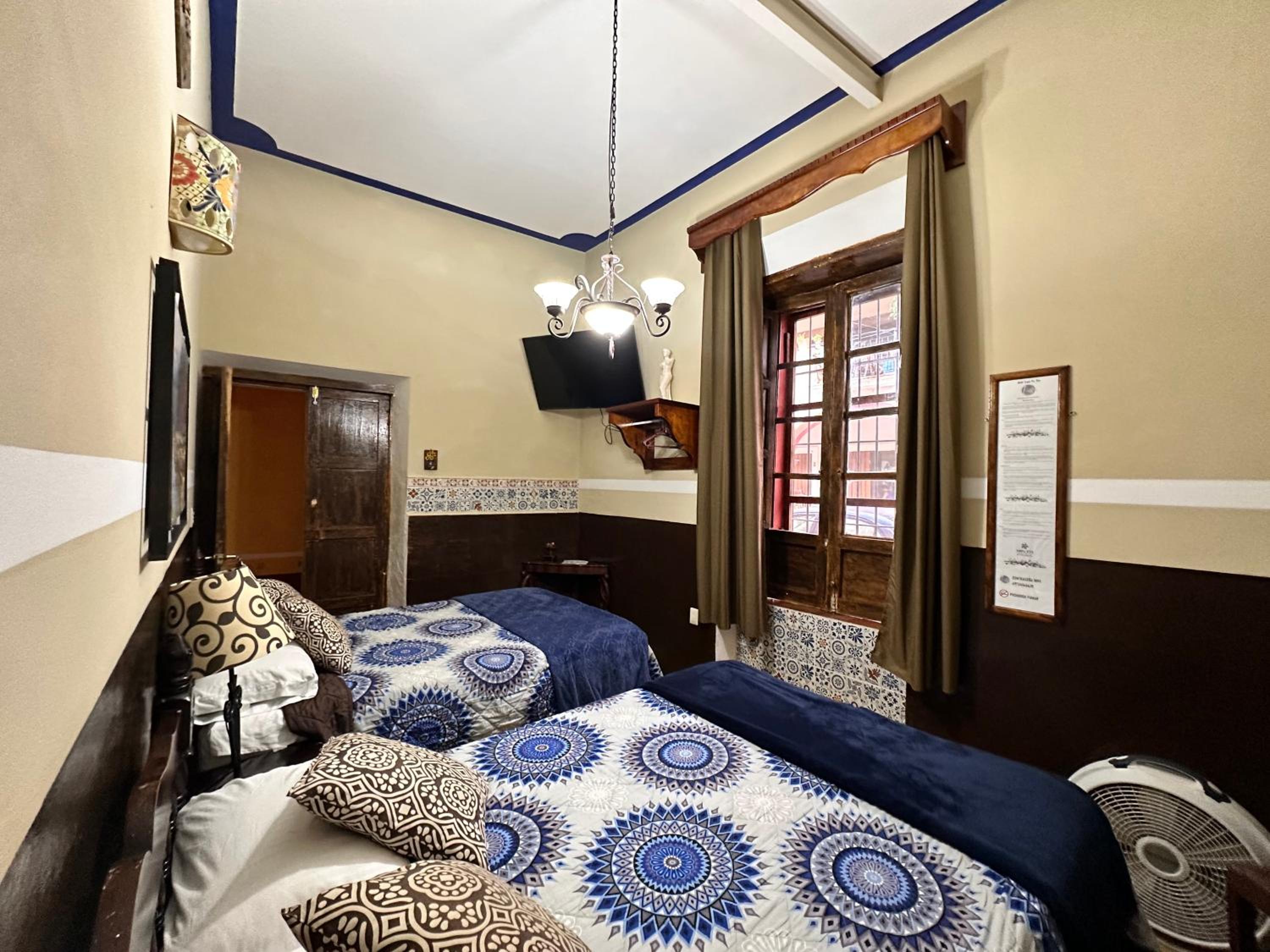 Double Room with Two Double Beds - Photo 8