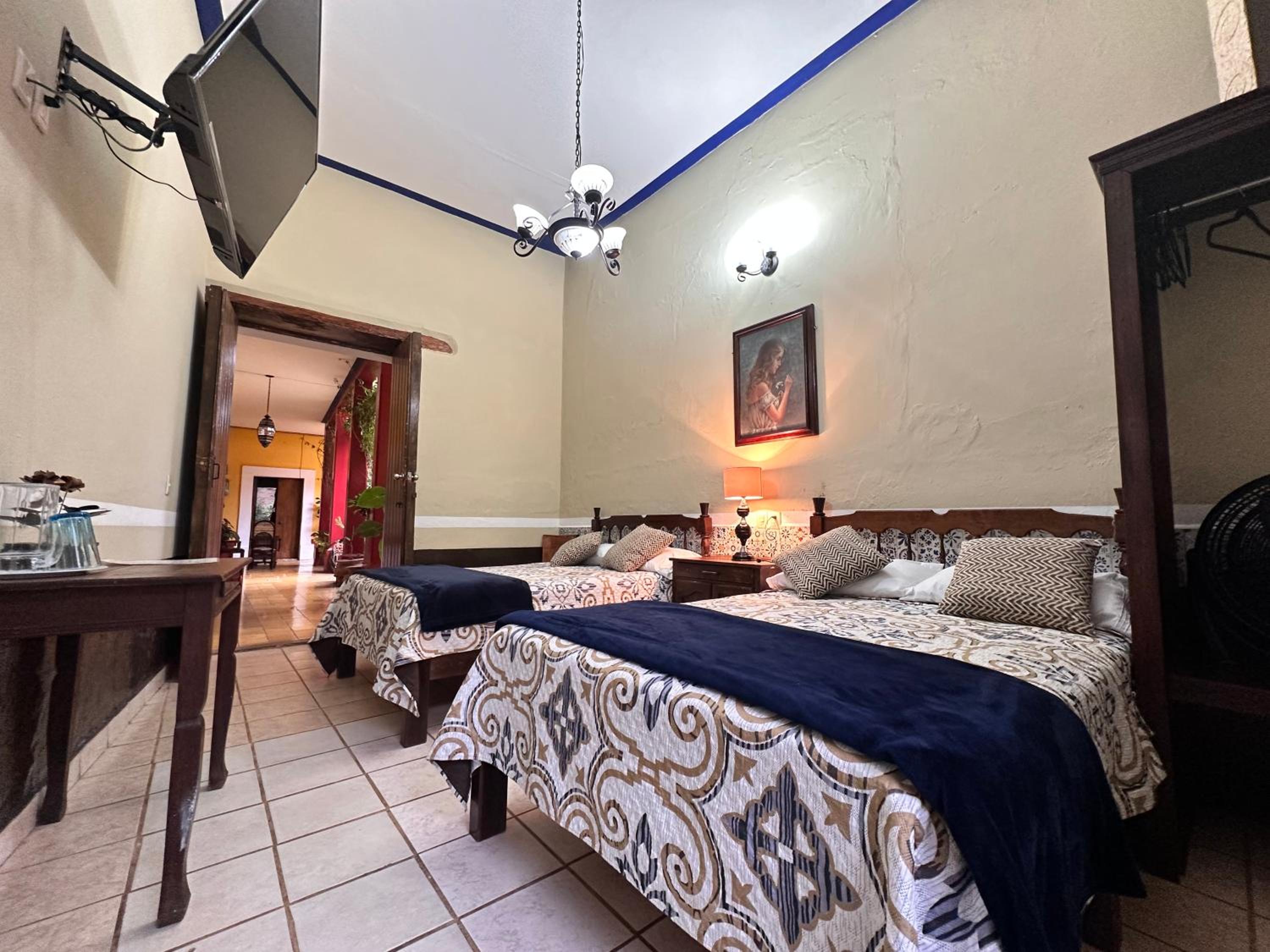 Double Room with Two Double Beds - Photo 1