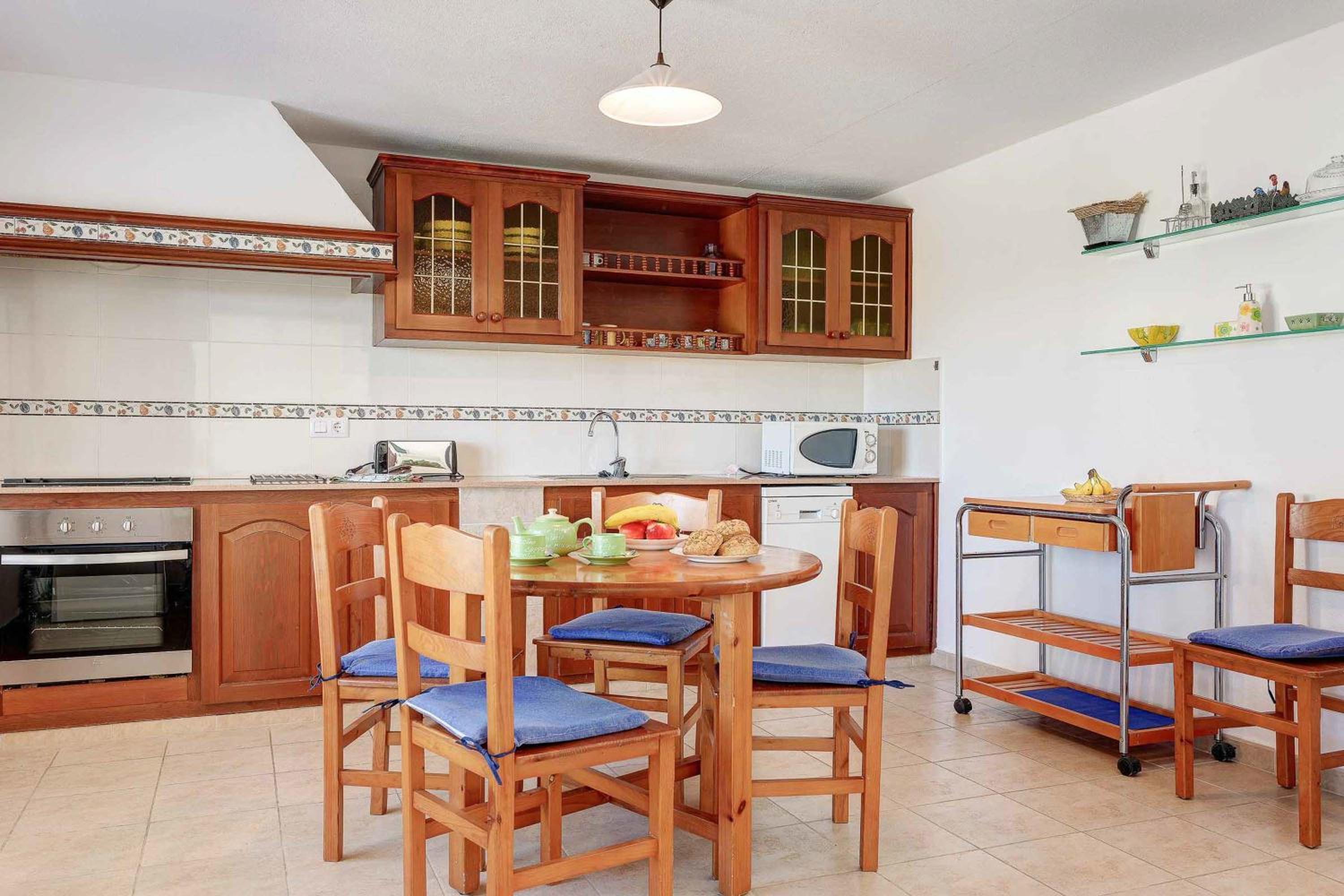 Villa photo 2
