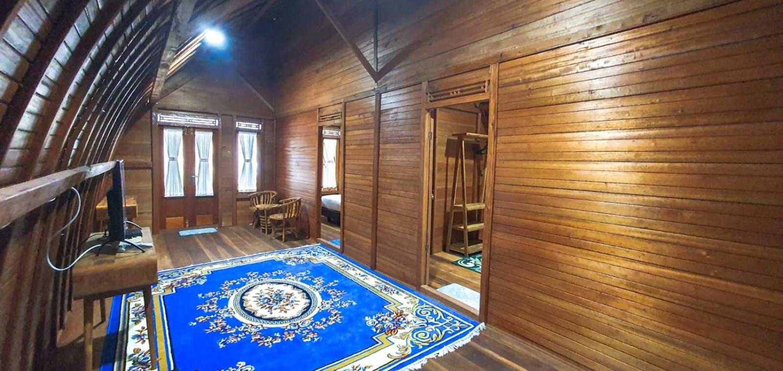 Family Room with Terrace photo 1