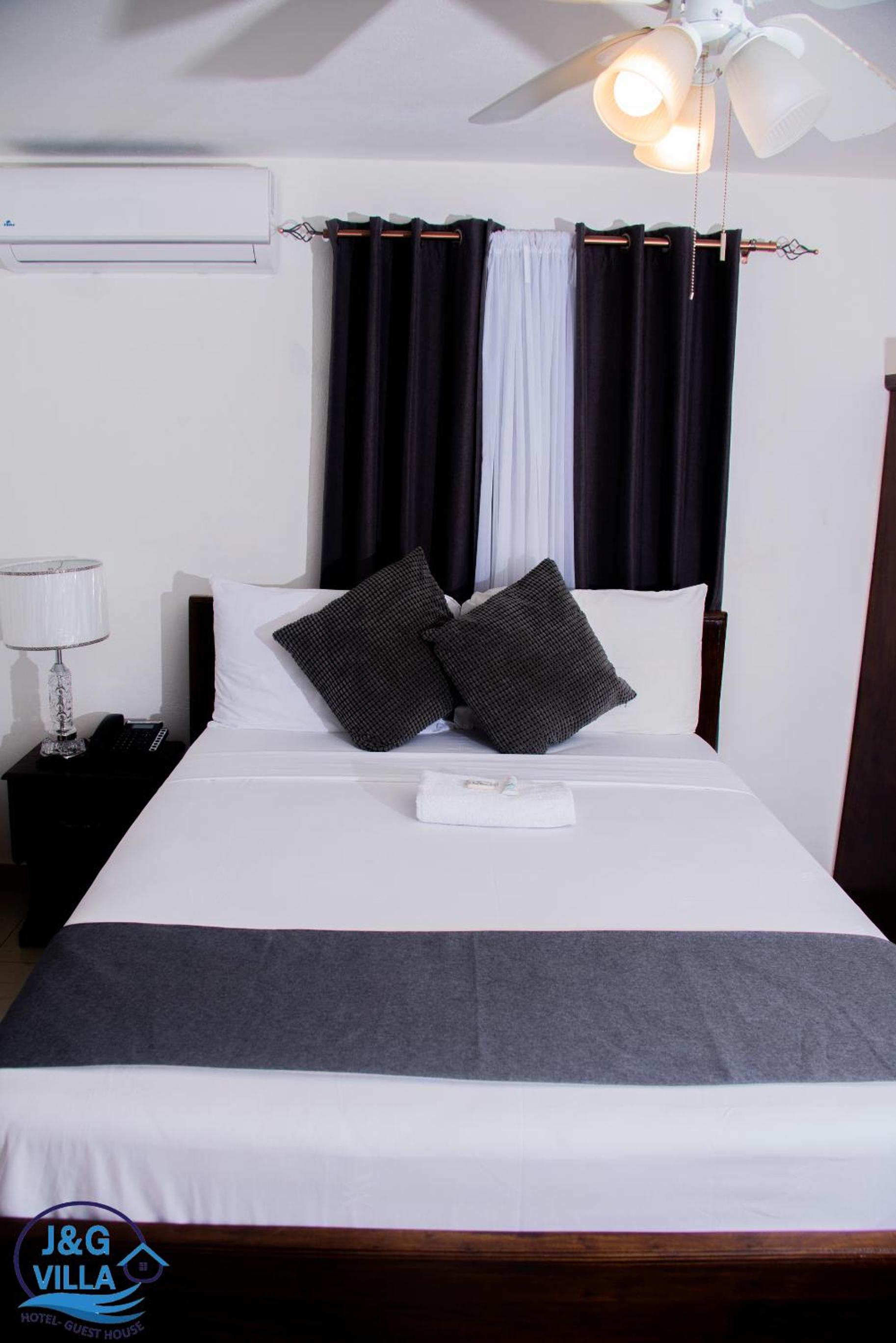 Deluxe Queen Room photo 3