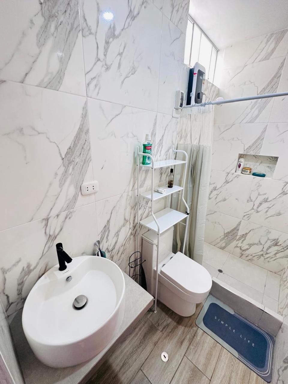 Family Room with Private Bathroom photo 1