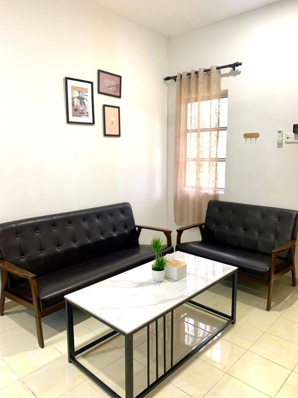 Deluxe Family Room photo 1