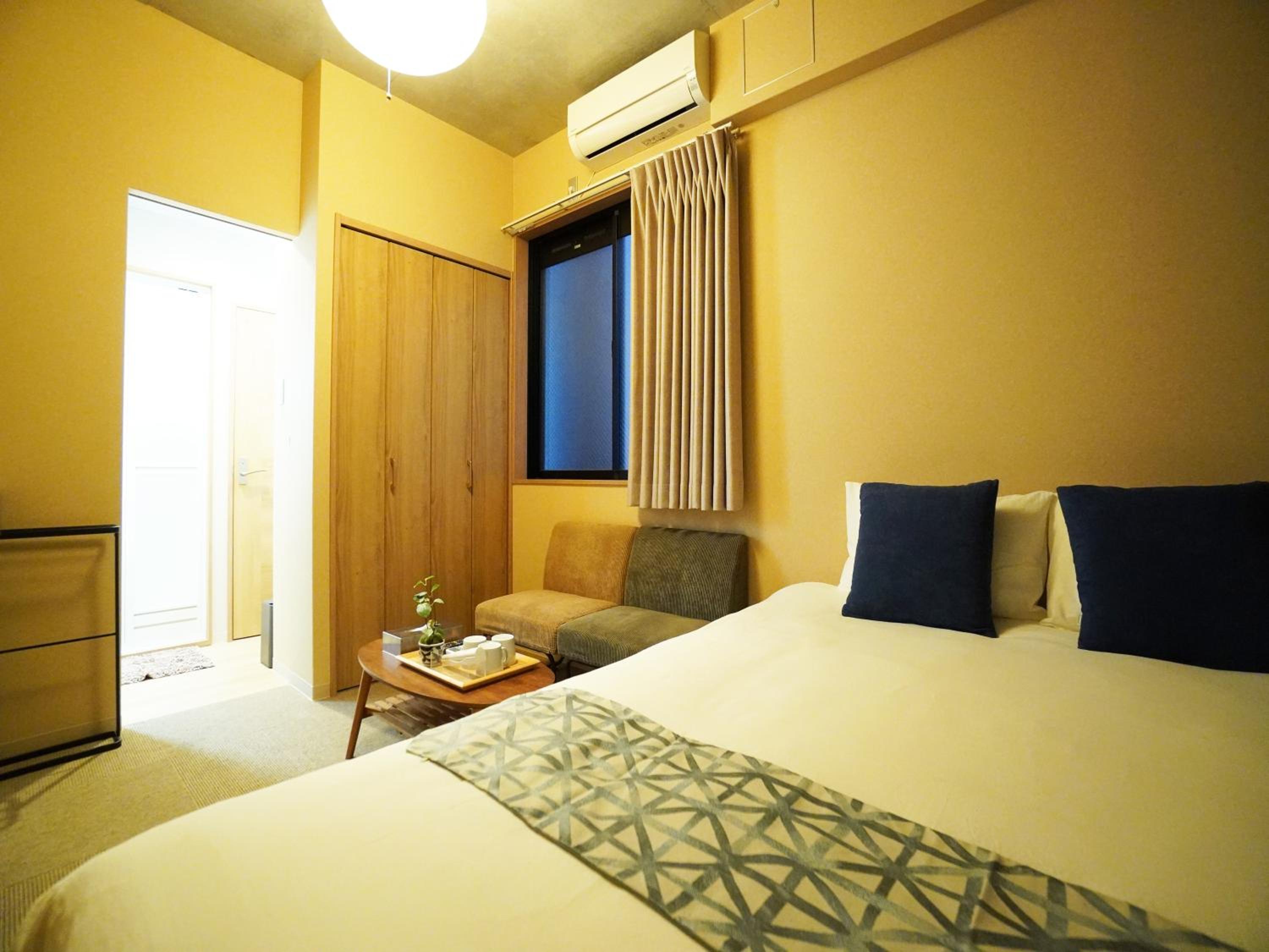 Standard Queen Room - Photo 9