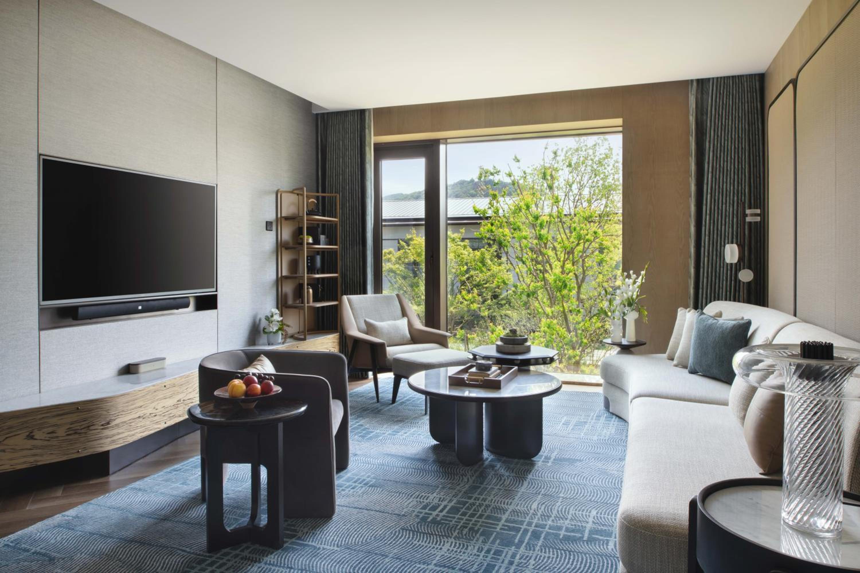 One-Bedroom Suite
