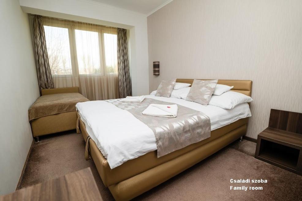 Standard Double Room photo 3