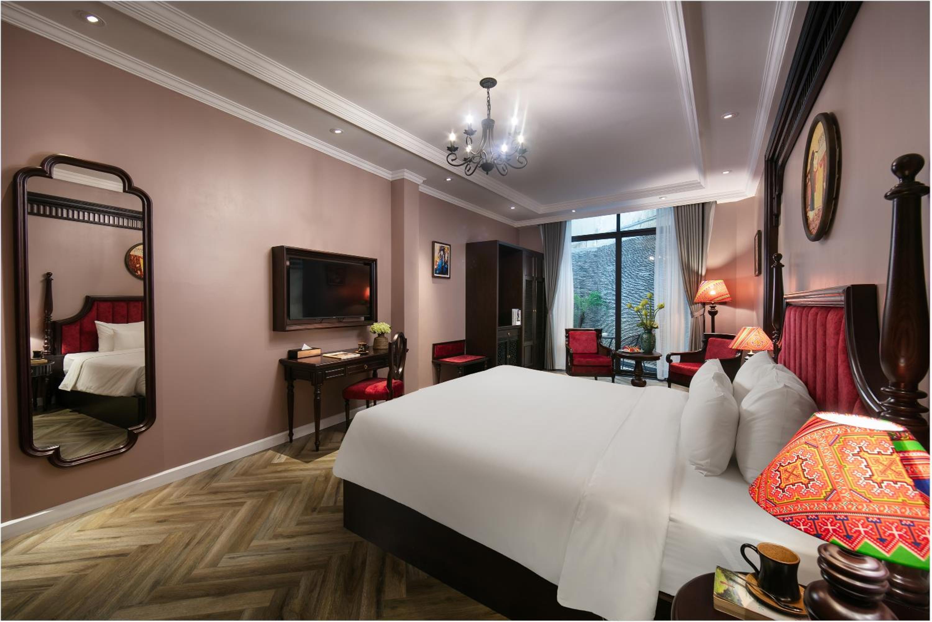 Premium Suite - Photo 3