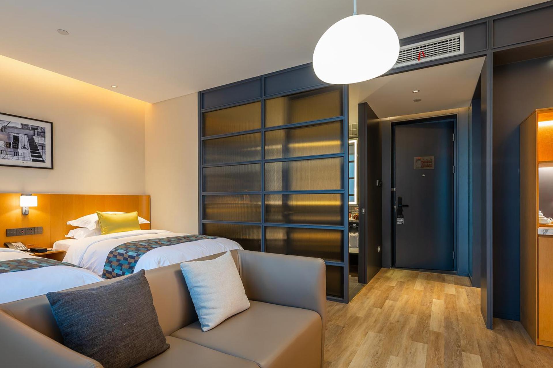 Deluxe Twin Room photo 3