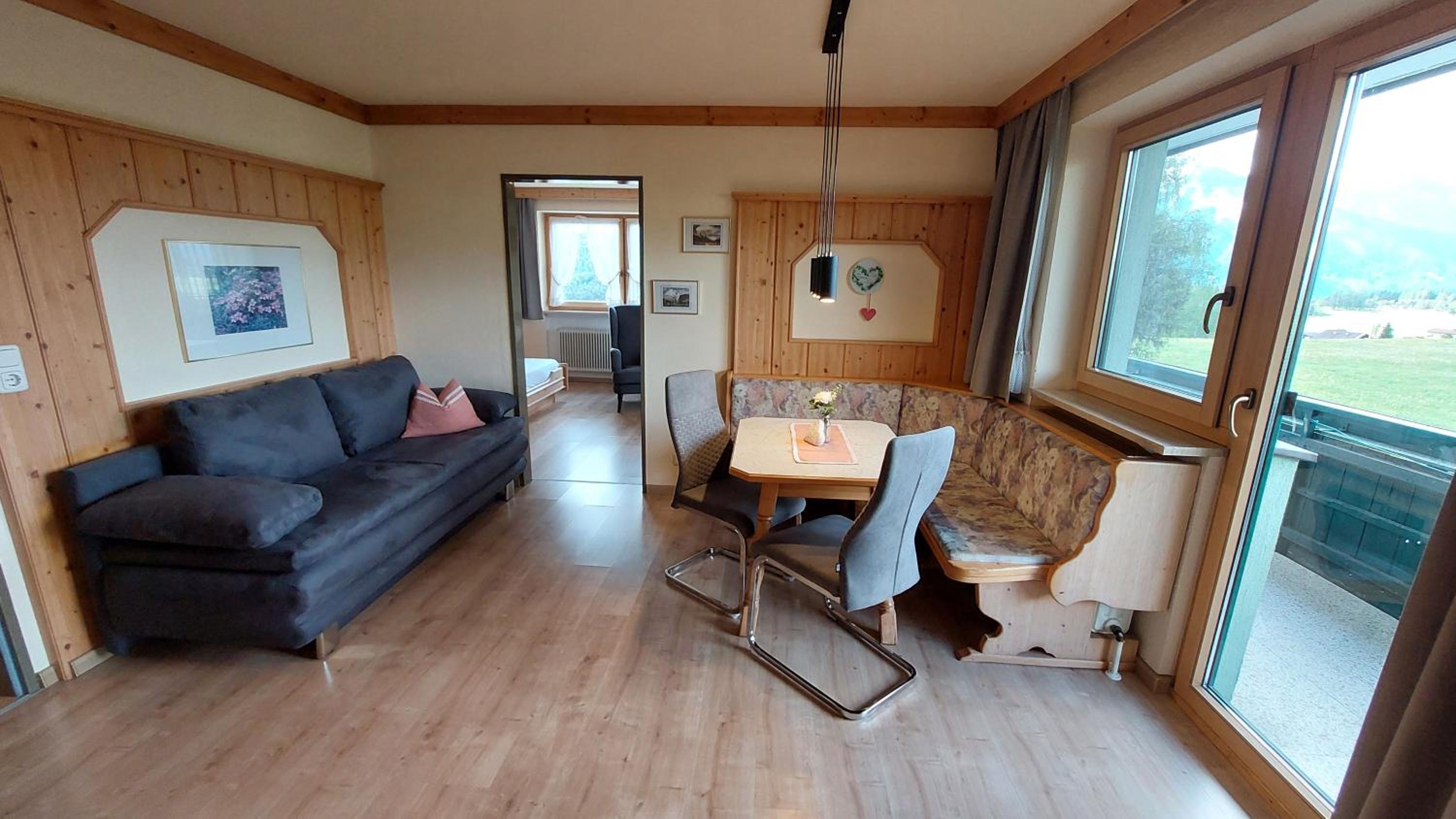 Deluxe Apartment photo 1