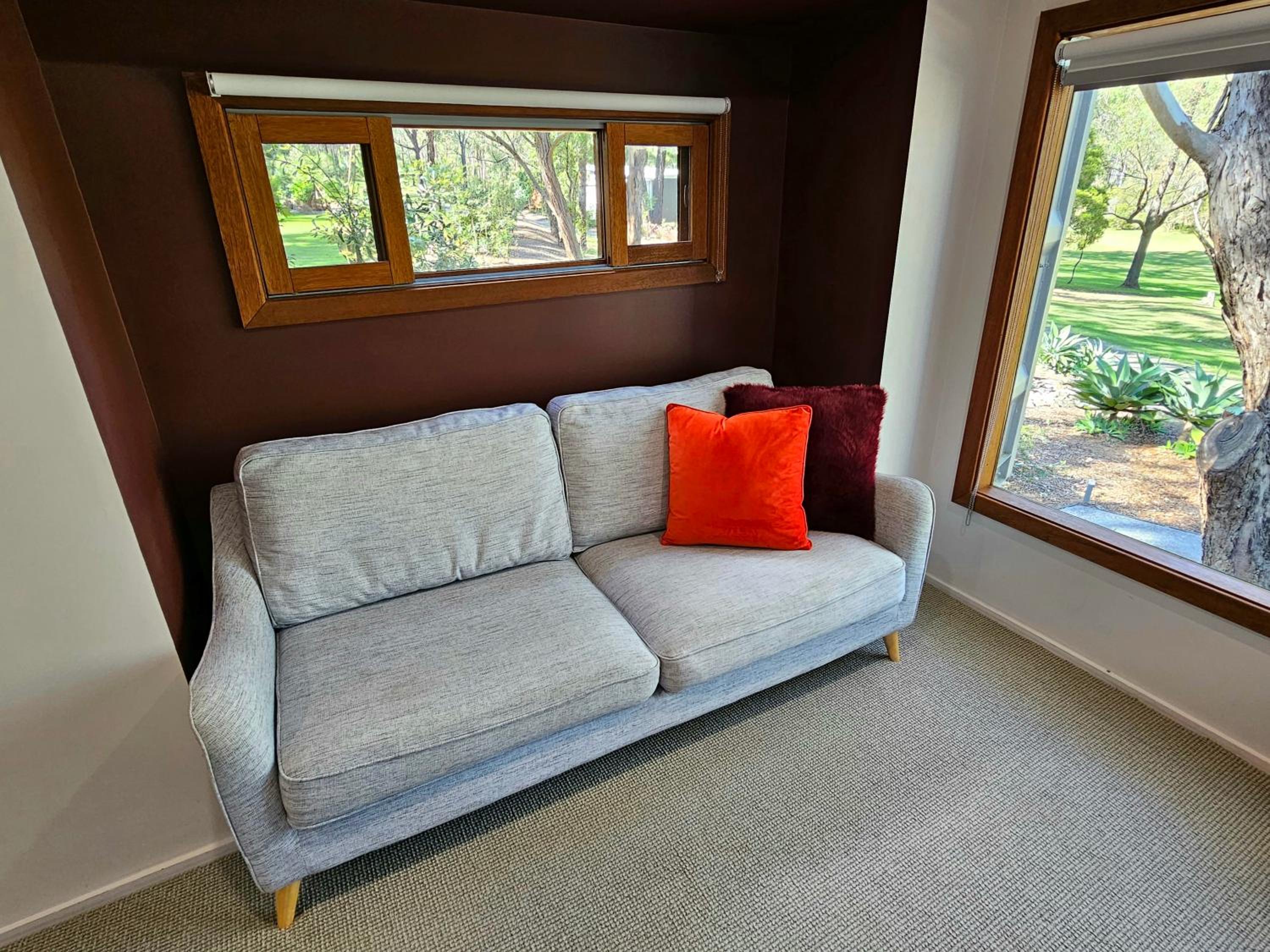 Deluxe Suite with Spa Bath - Photo 12