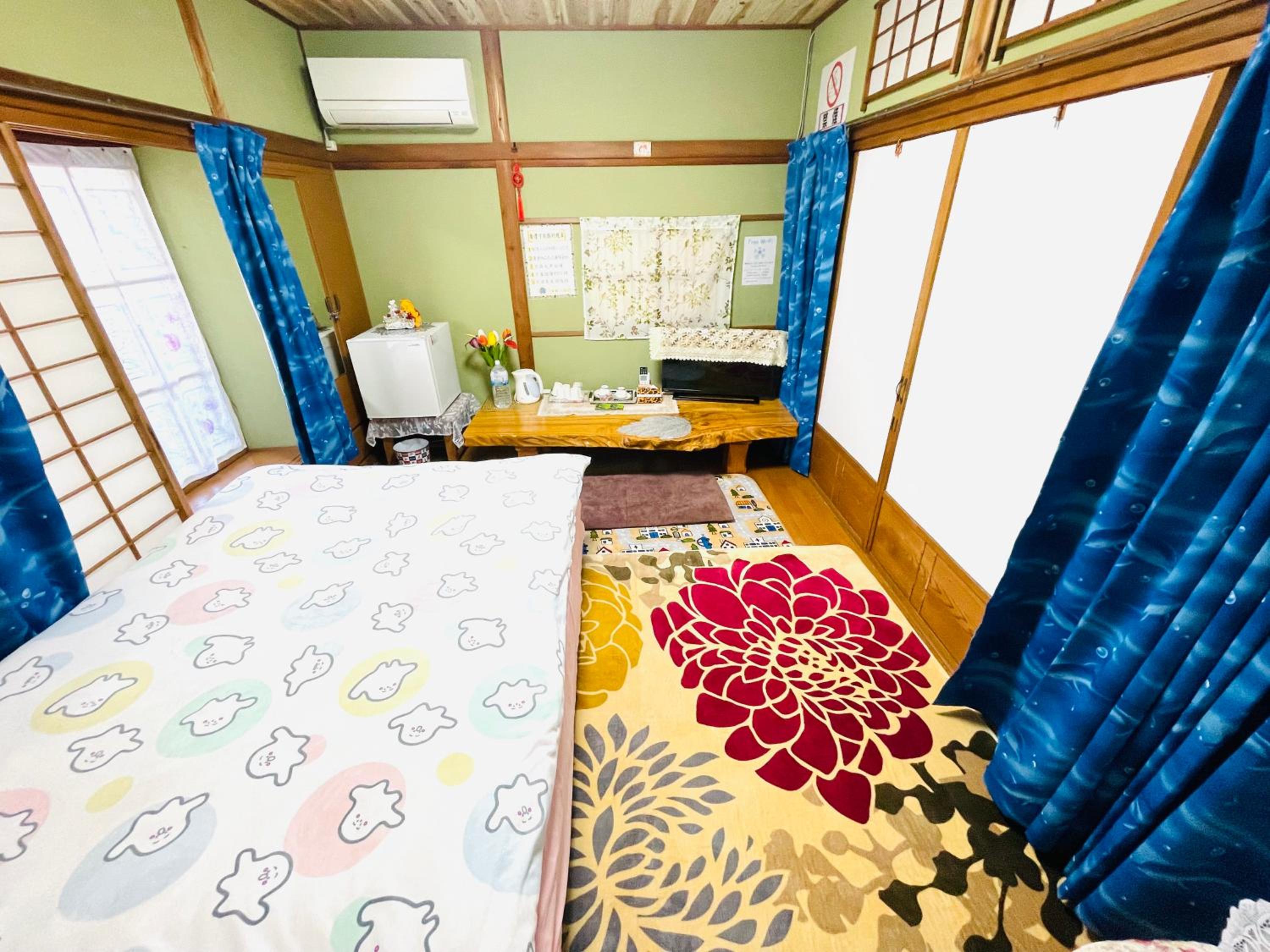 Double Room - Photo 5