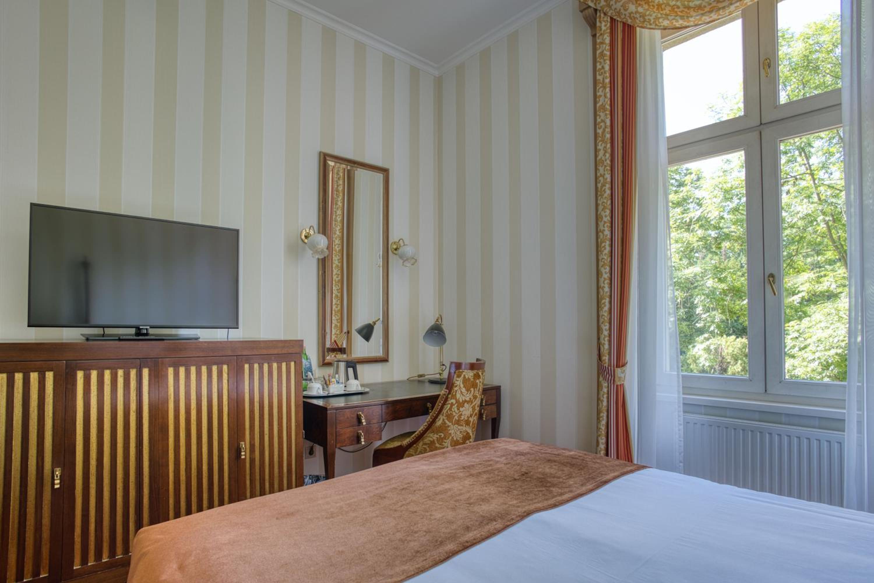 Deluxe Double Room with Wellness and Fitness Access - Photo 2