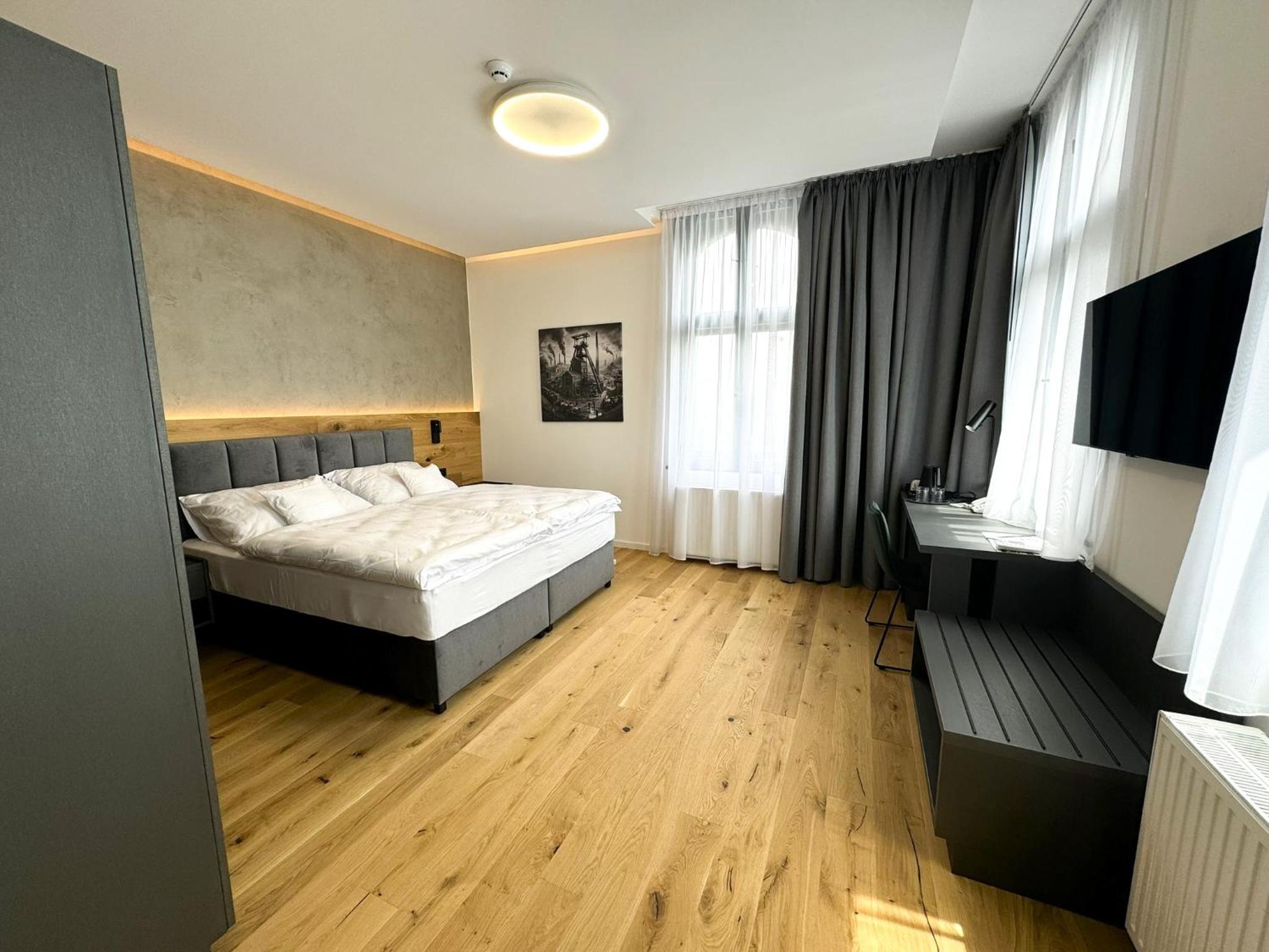 Deluxe Double Room in Building B - Photo 15