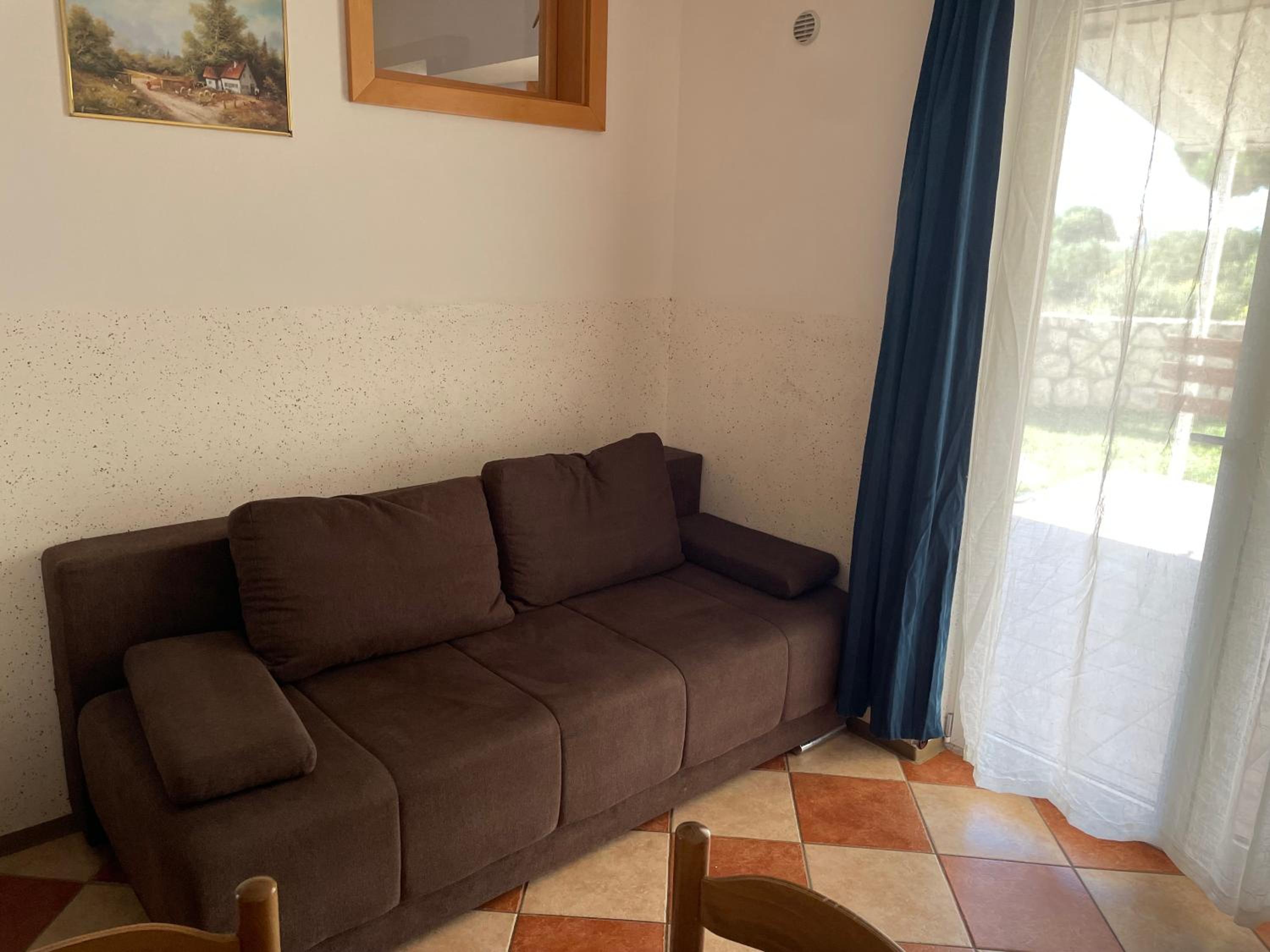 Comfort Two-Bedroom Apartment with Terrace and Sea View photo 3