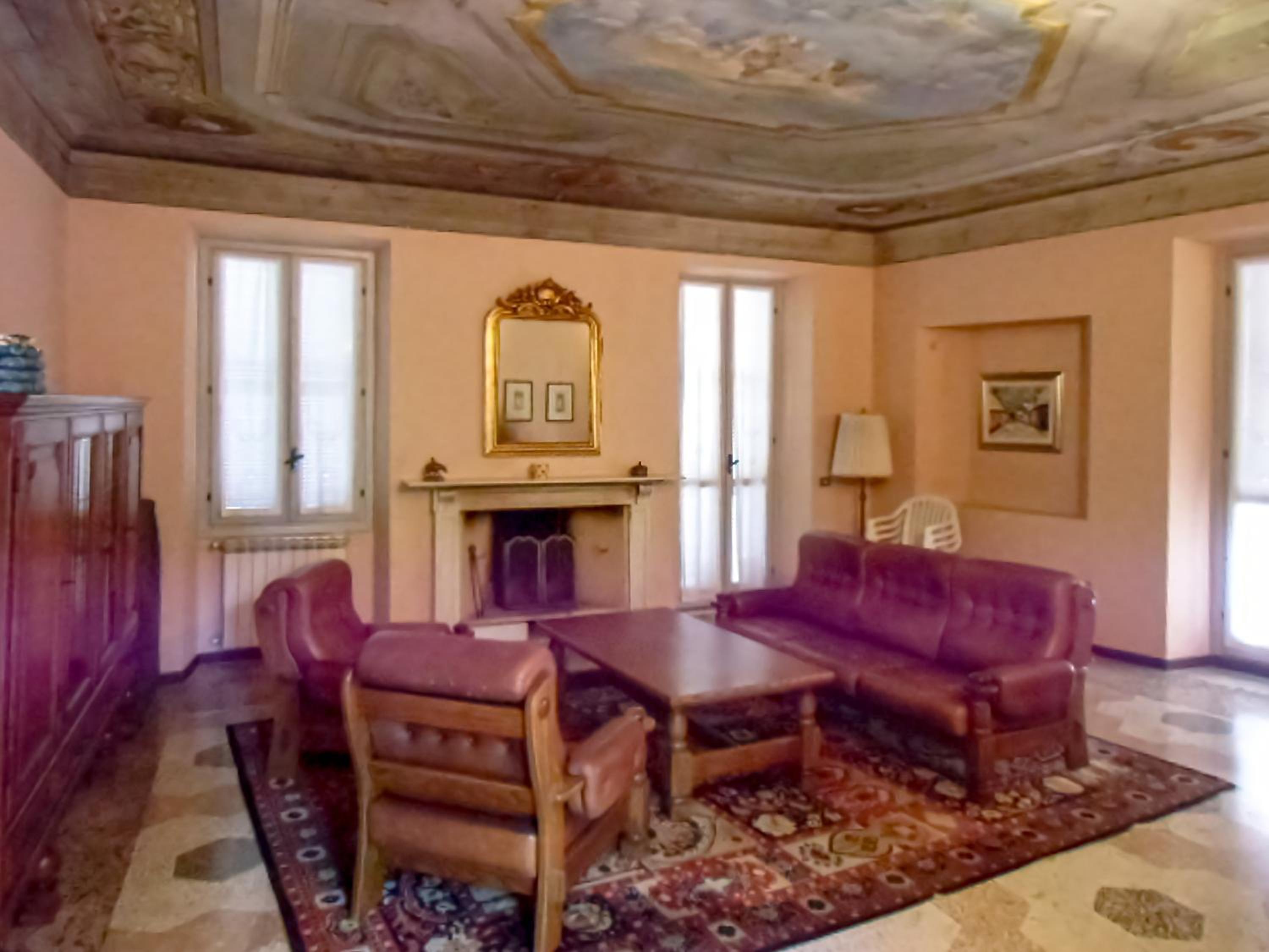 One-Bedroom Apartment with Terrace photo 2