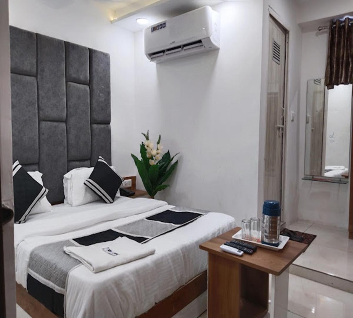 Deluxe Room - Photo 1