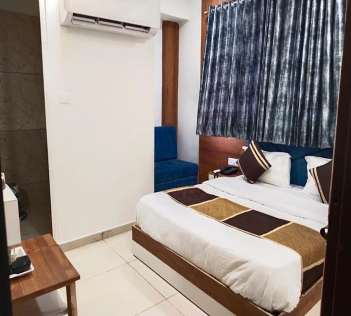 Deluxe Room - Photo 4