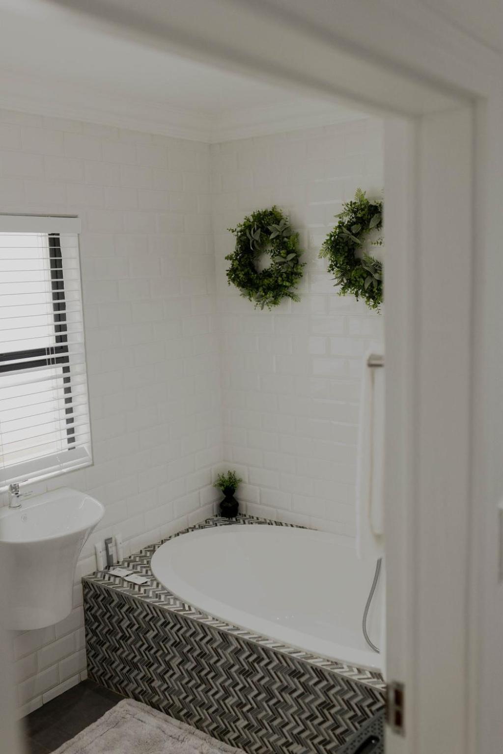 Deluxe Suite - Photo 5