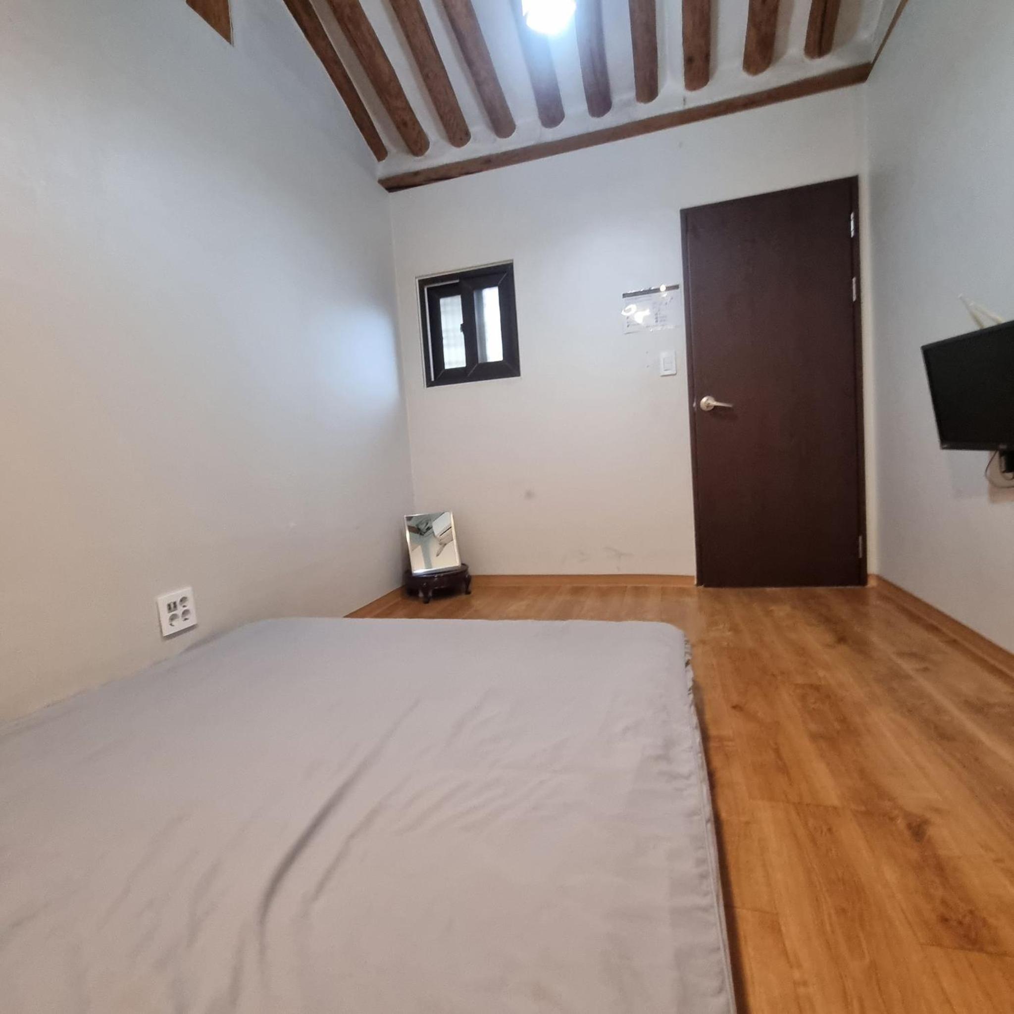 Four-Bedroom House - Photo 44