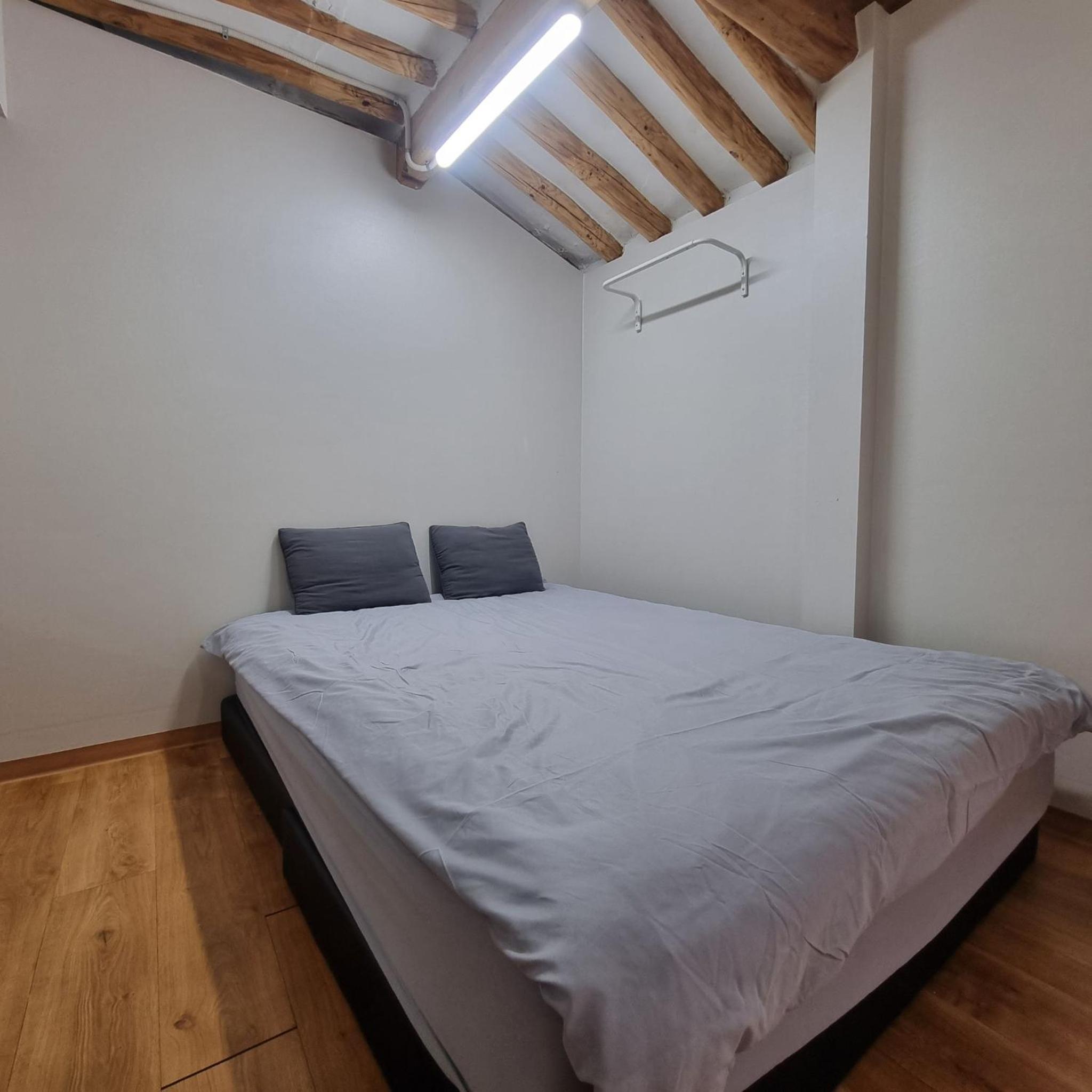 Four-Bedroom House - Photo 12