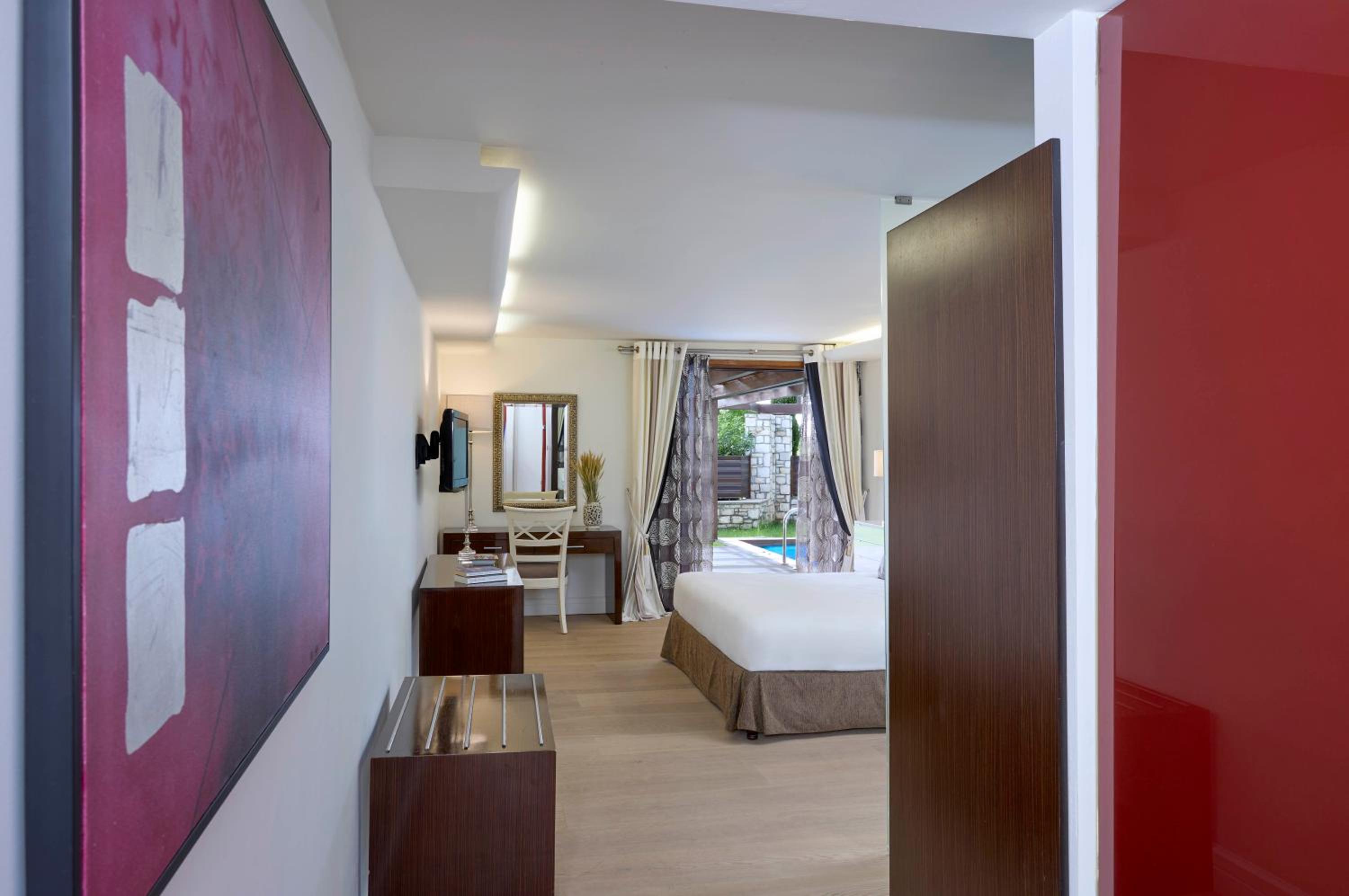 Suite with Private Pool